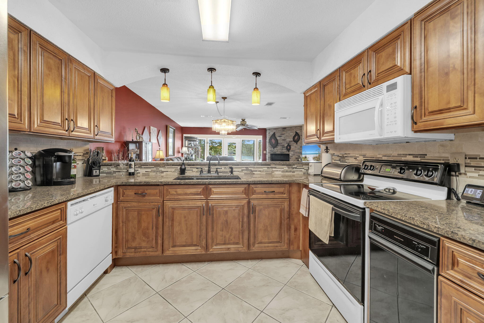 WATER OAKS 2 T/H - Residential