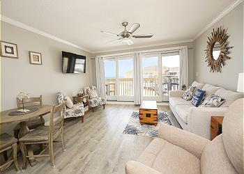 Beautiful Gulf front condo in Sandpiper Cove! 1 Bedroom with large ensuite this Beachside unit offers a perfect blend of comfort and adventure with a breathtaking view of the Gulf. Wake up to the soothing sounds of the ocean, relax by one of the communal pools, or explore nearby attractions like water parks and fishing spots. With modern amenities like free Wi-Fi, a fully equipped kitchen, and a cozy patio, this turnkey property promises a memorable stay for families and couples alike.