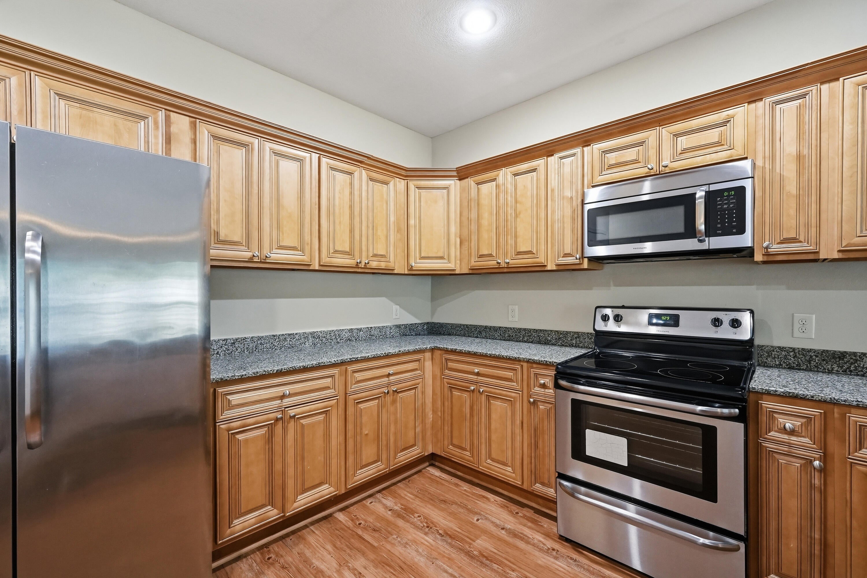 ARBOR LAKE PHASE II - Residential Lease