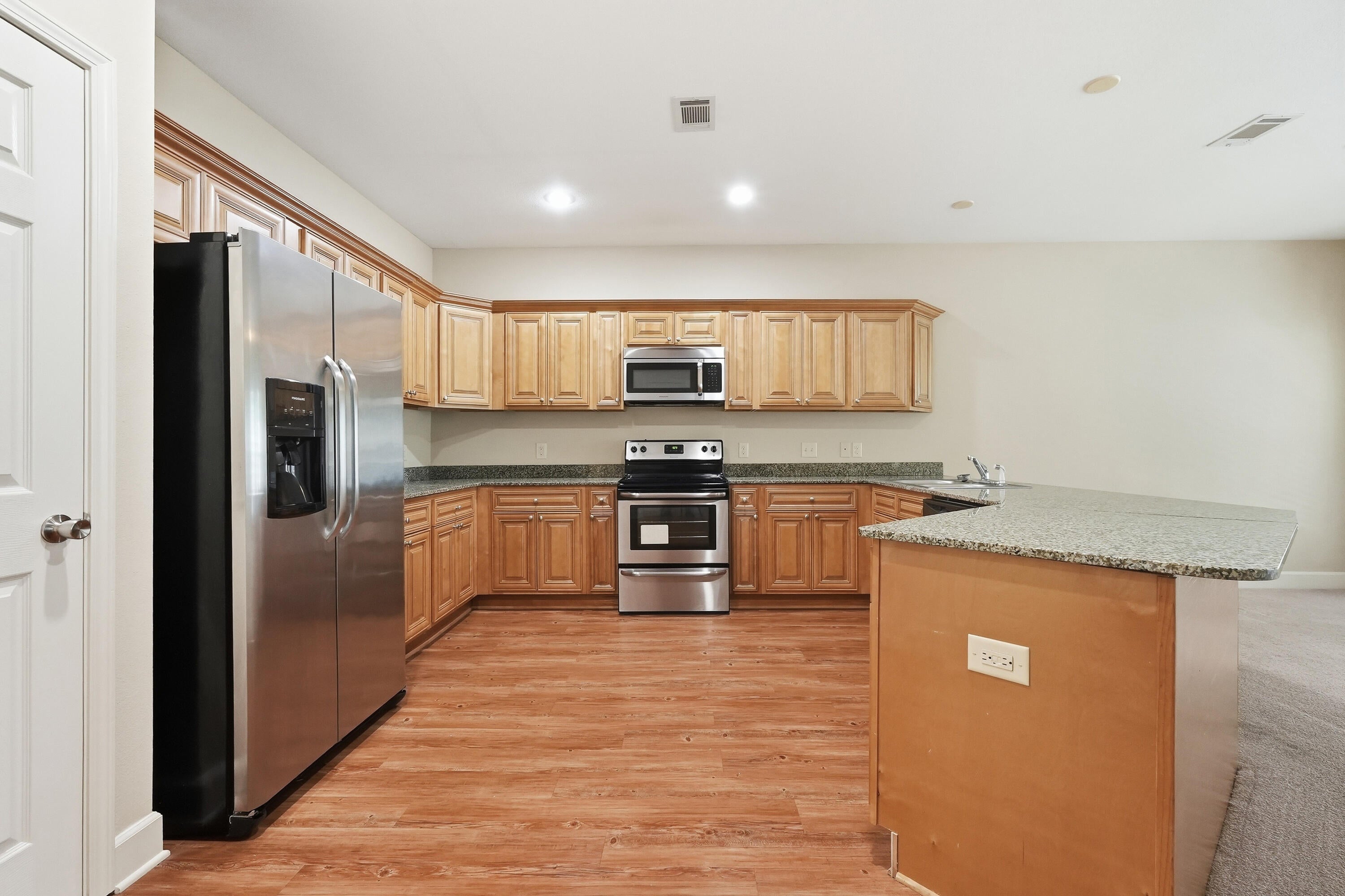 ARBOR LAKE PHASE II - Residential Lease
