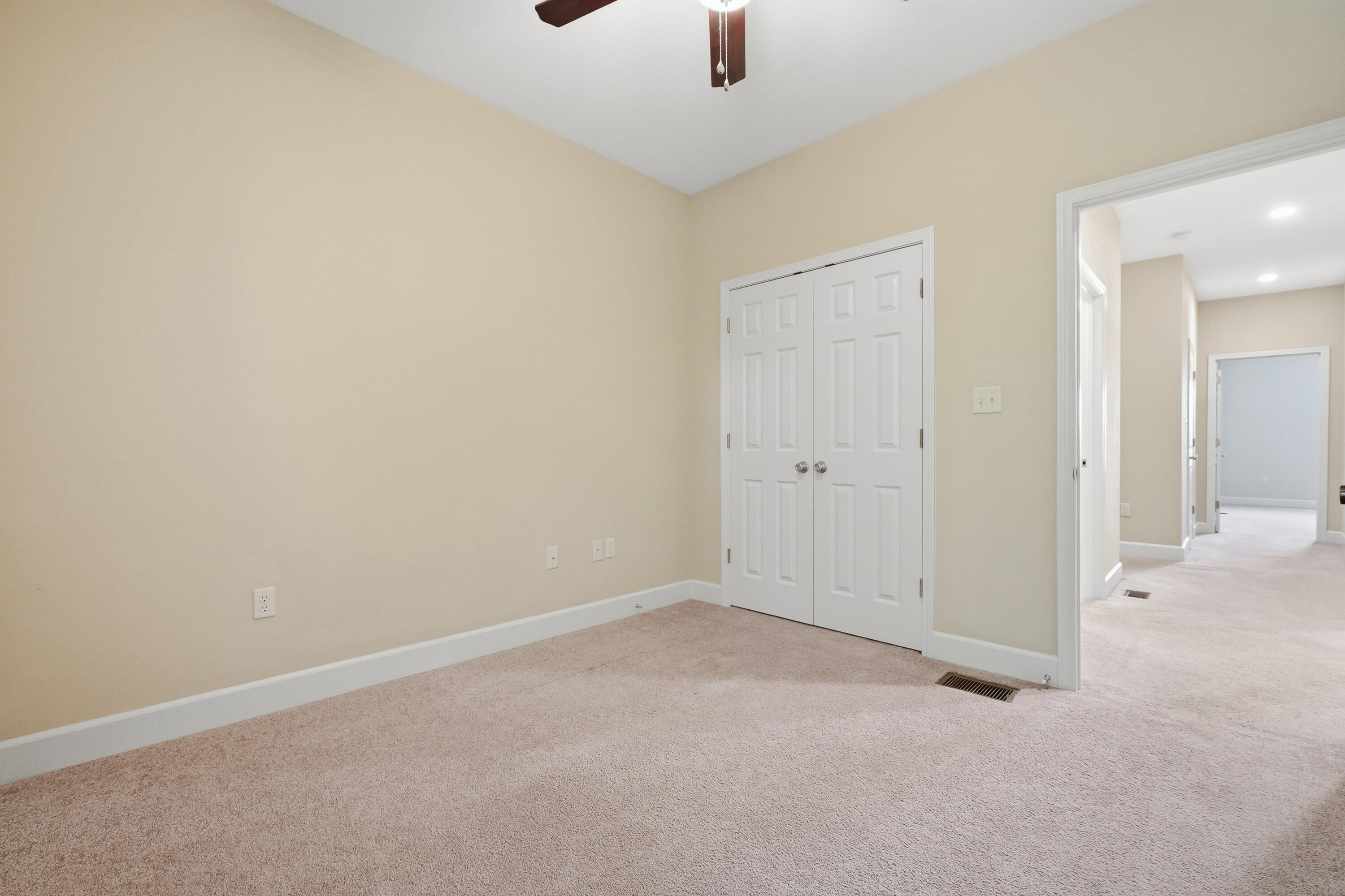 ARBOR LAKE PHASE II - Residential Lease