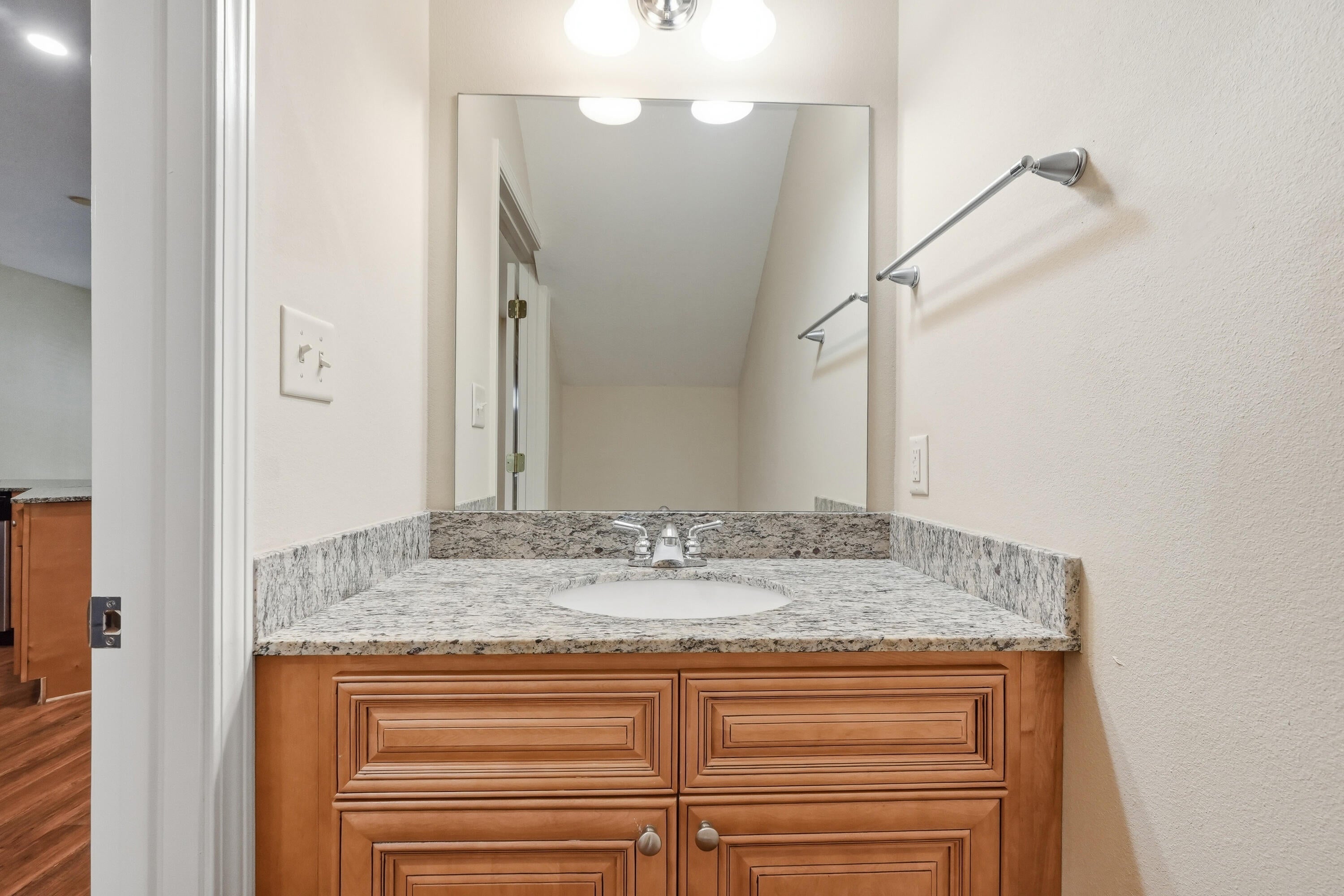 ARBOR LAKE PHASE II - Residential Lease