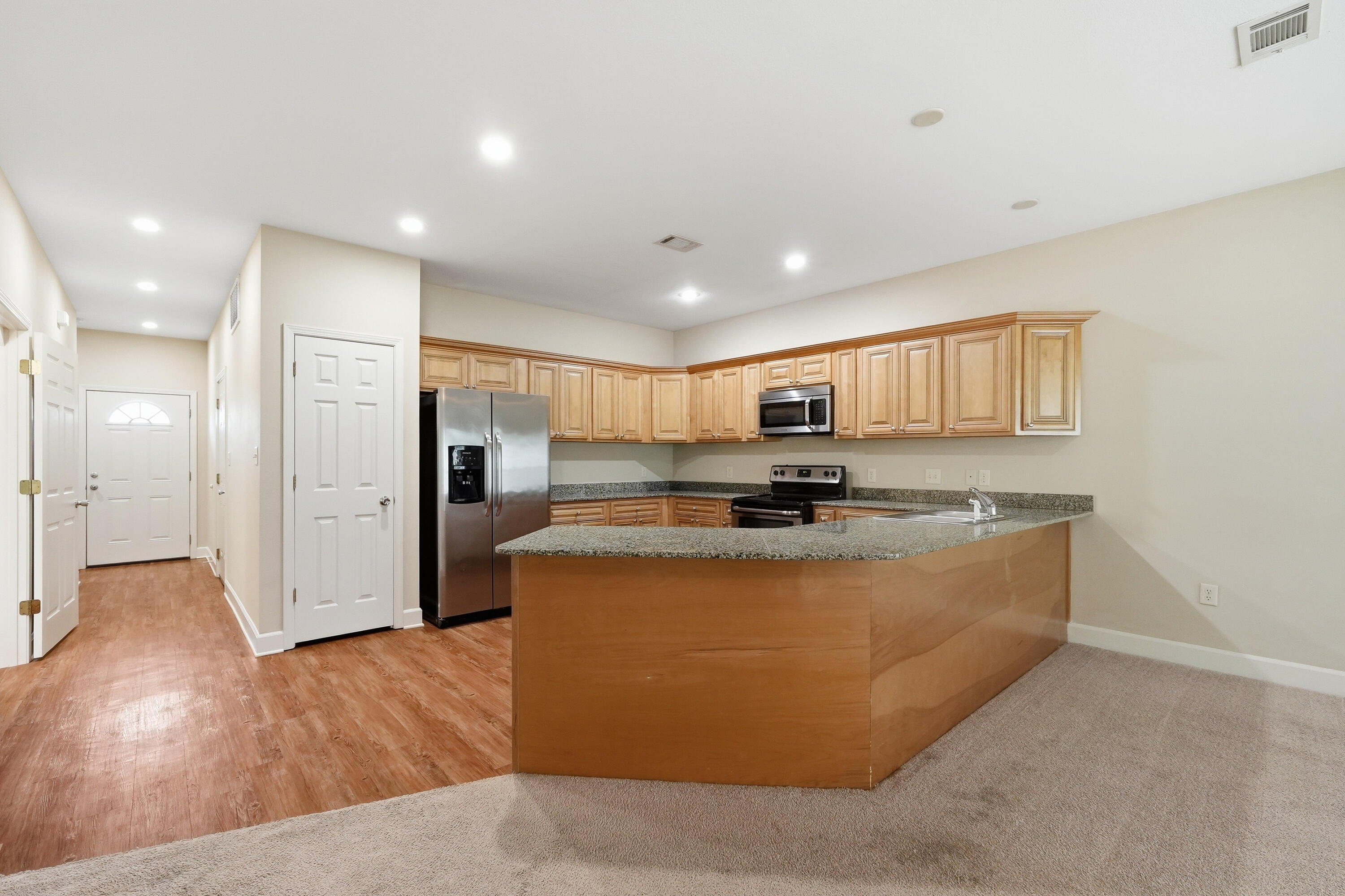 ARBOR LAKE PHASE II - Residential Lease
