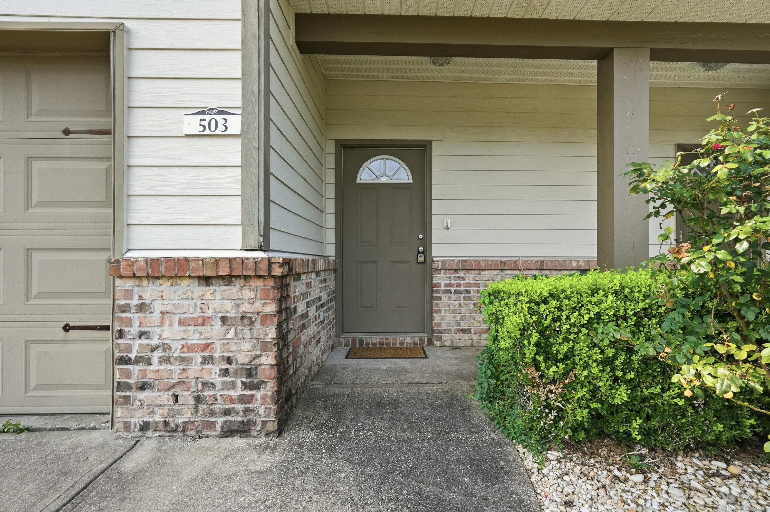 ARBOR LAKE PHASE II - Residential Lease