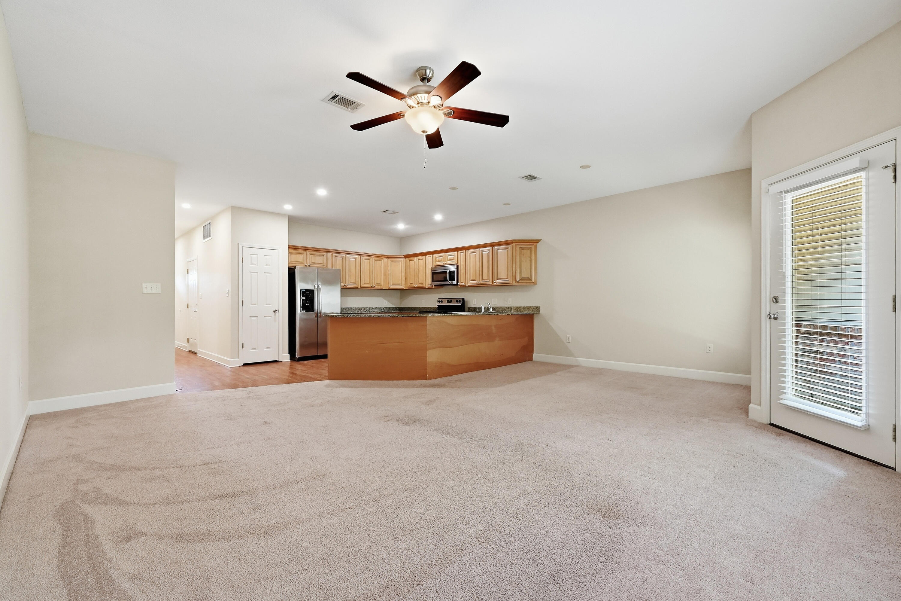 ARBOR LAKE PHASE II - Residential Lease