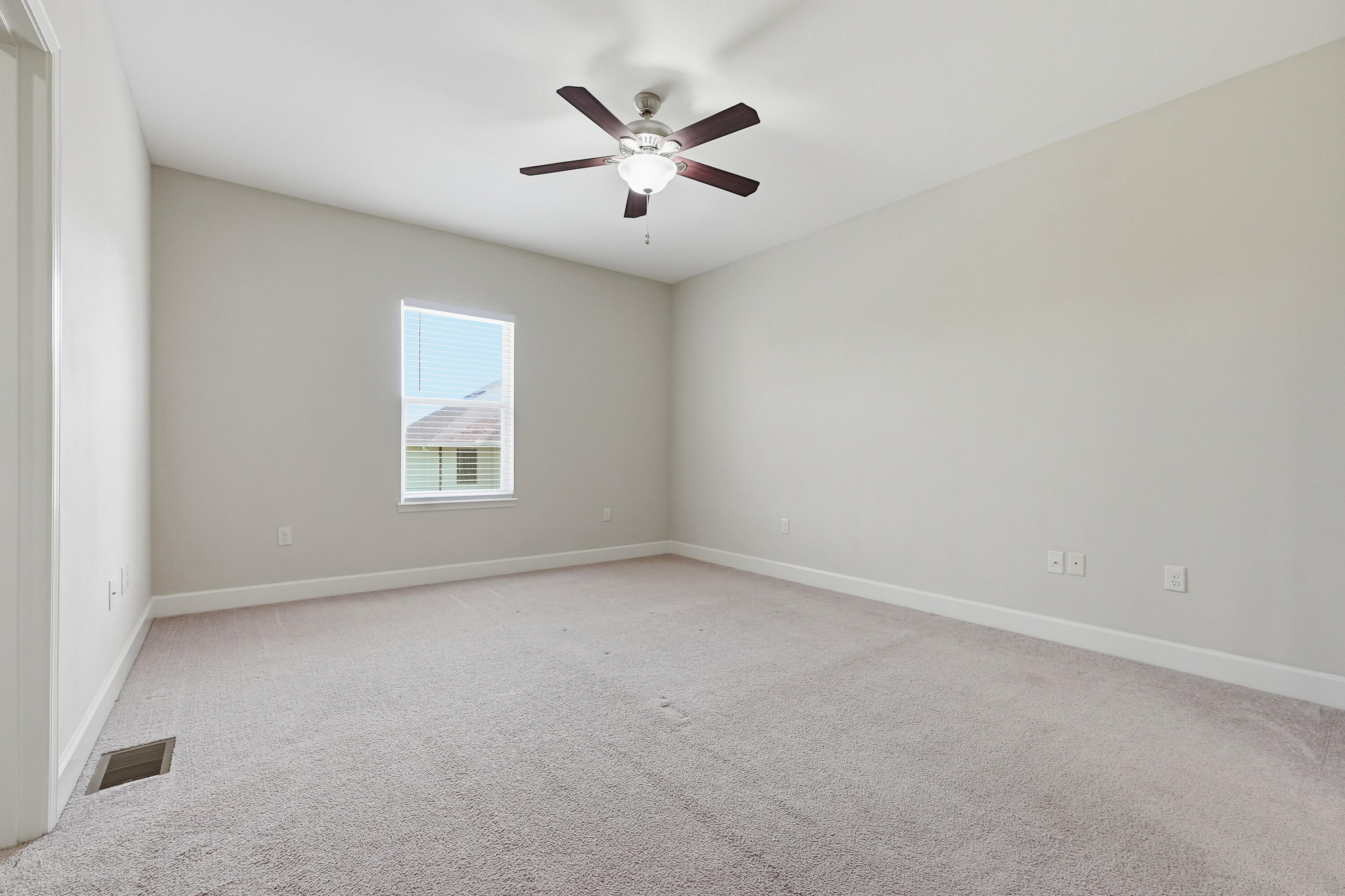 ARBOR LAKE PHASE II - Residential Lease