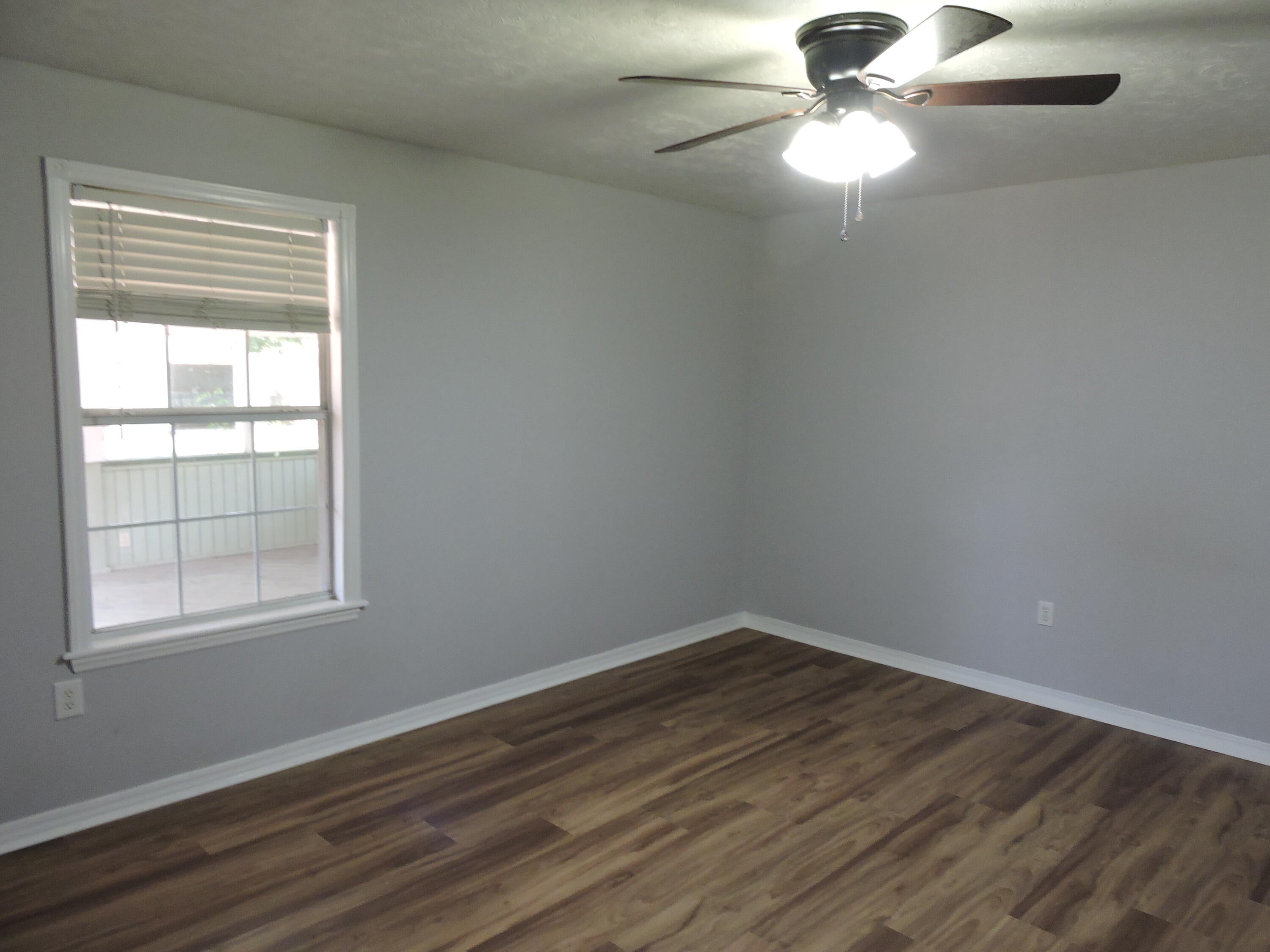 COUNTRYVIEW ESTATES 6TH ADDN PH2 - Residential Lease