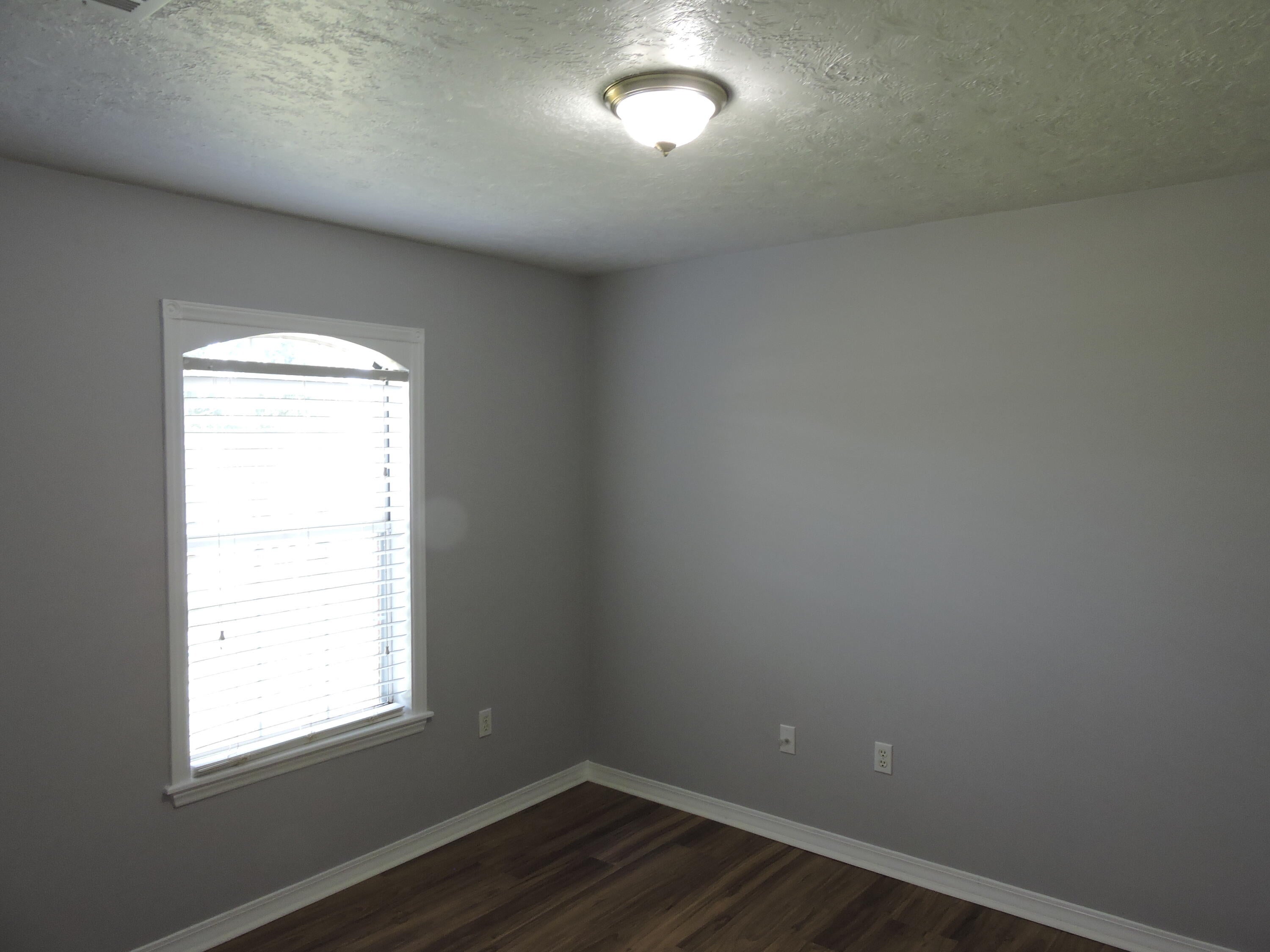COUNTRYVIEW ESTATES 6TH ADDN PH2 - Residential Lease