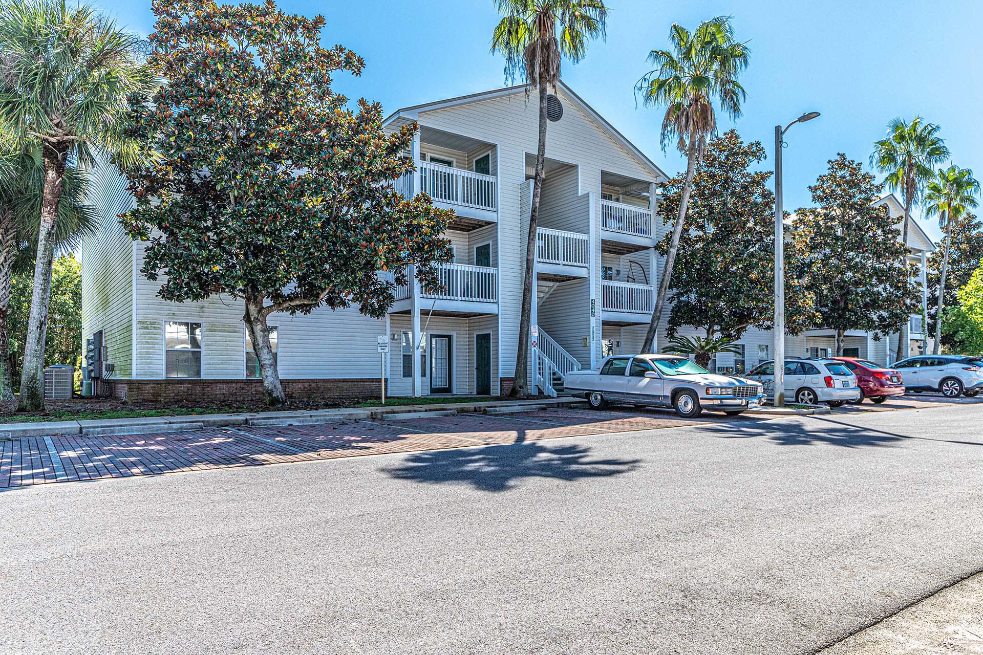 INDIAN LAKE - Residential Lease