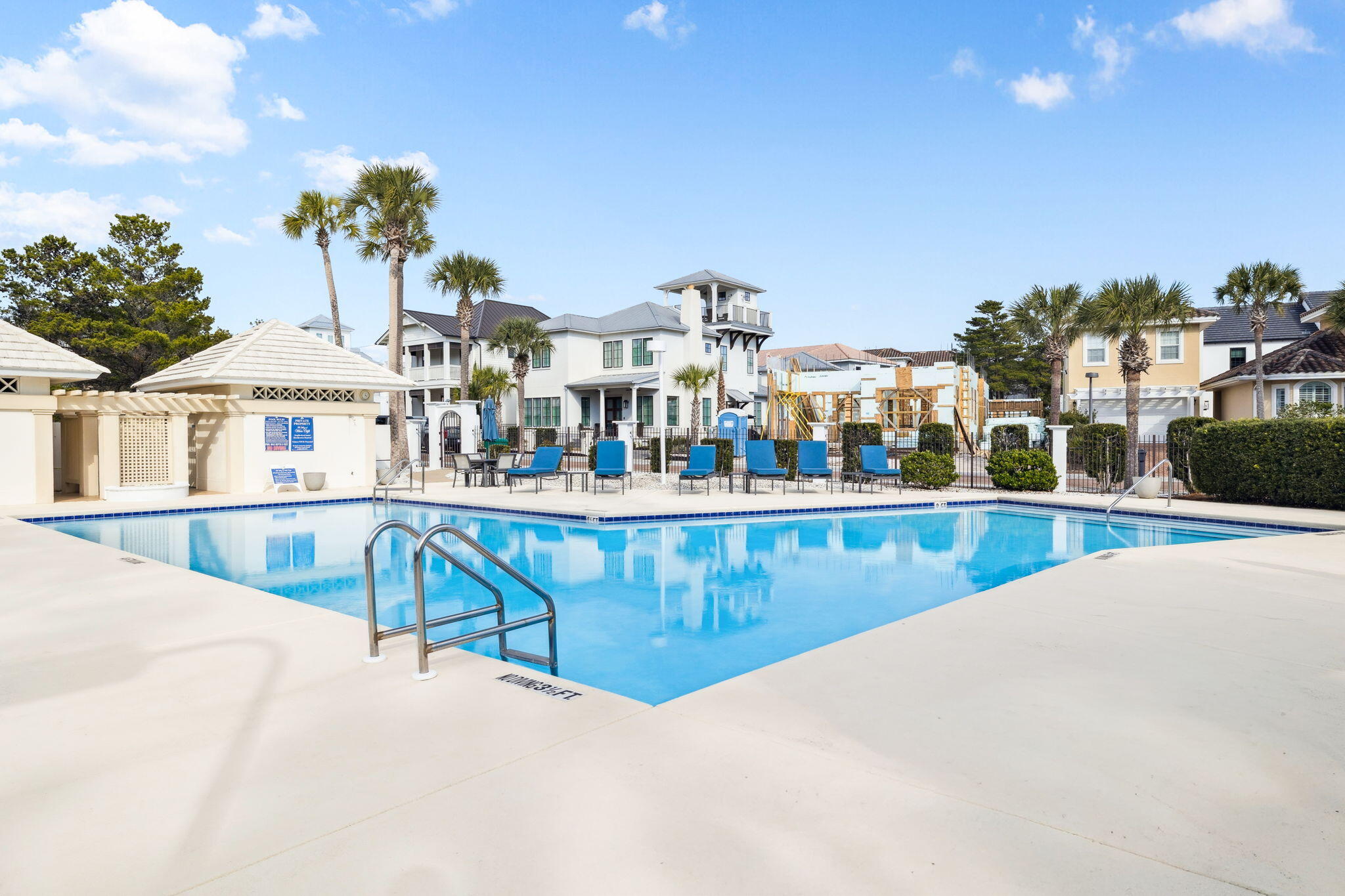 VILLAGE OF WHITE CLIFFS THE - Residential