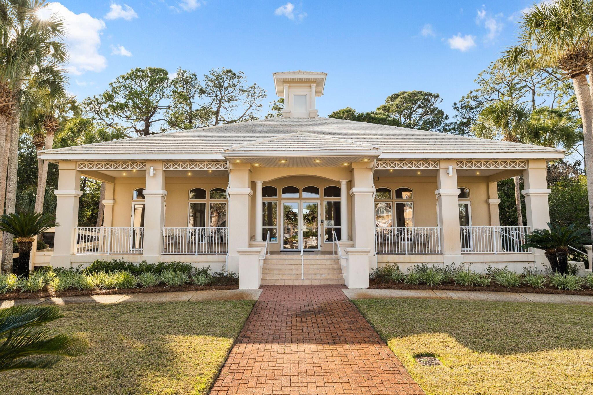 VILLAGE OF WHITE CLIFFS THE - Residential