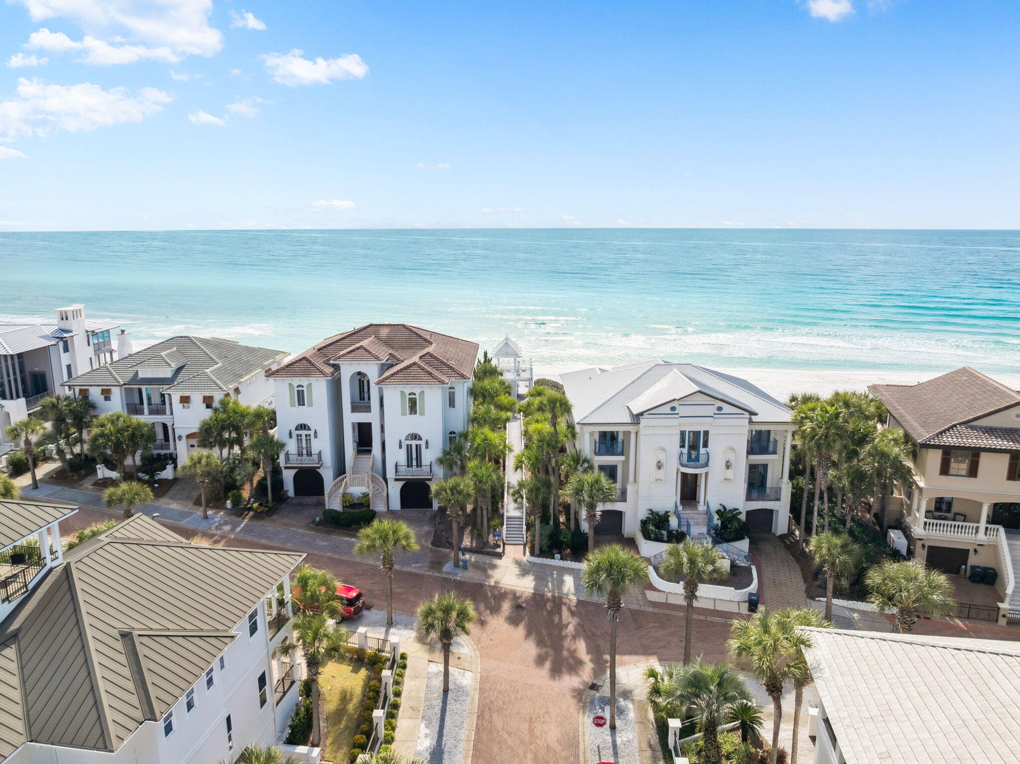 VILLAGE OF WHITE CLIFFS THE - Residential