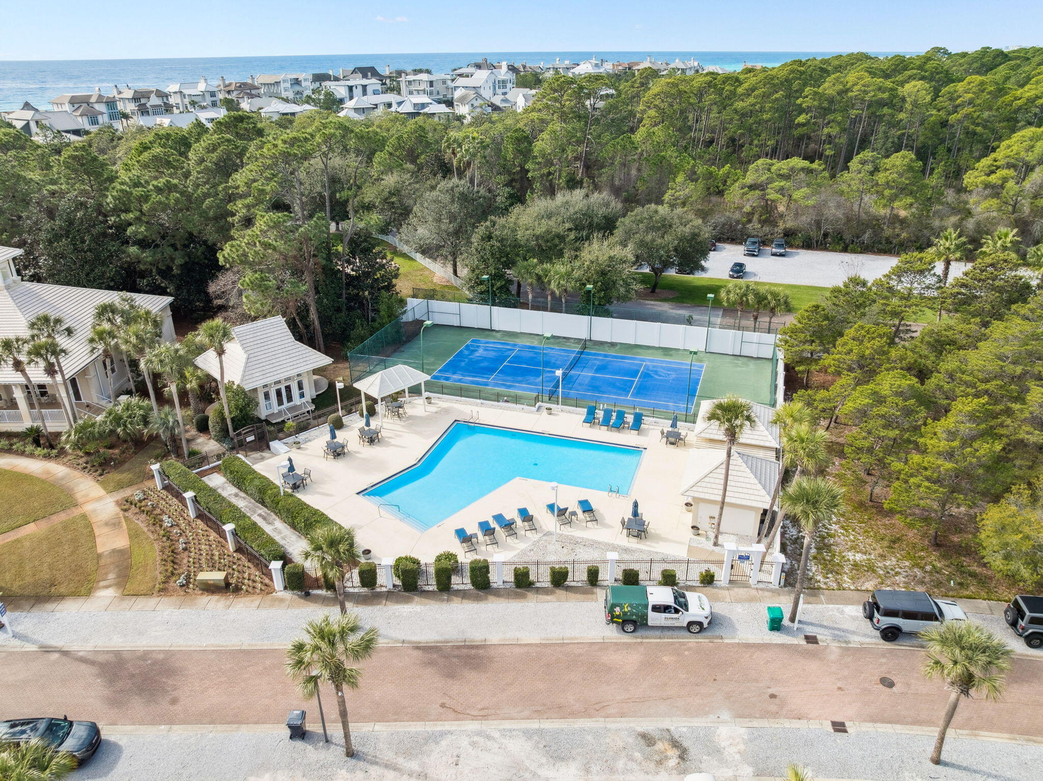 VILLAGE OF WHITE CLIFFS THE - Residential