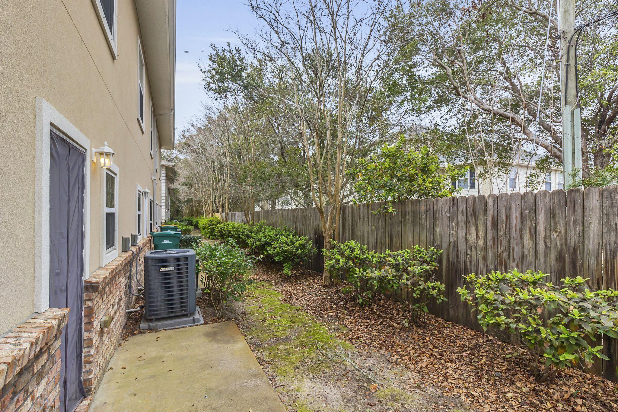 MERIDIAN SQUARE T/H - Residential Lease