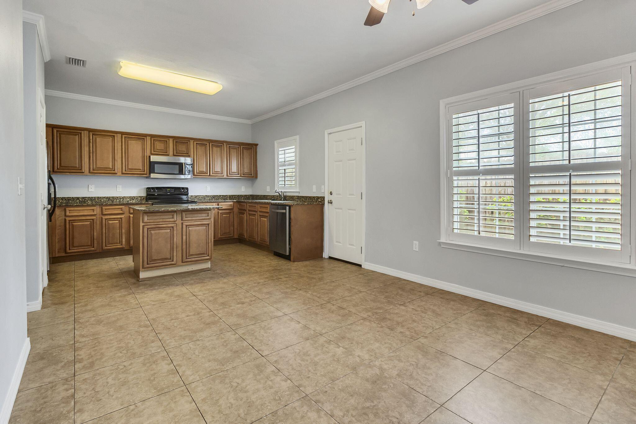 MERIDIAN SQUARE T/H - Residential Lease