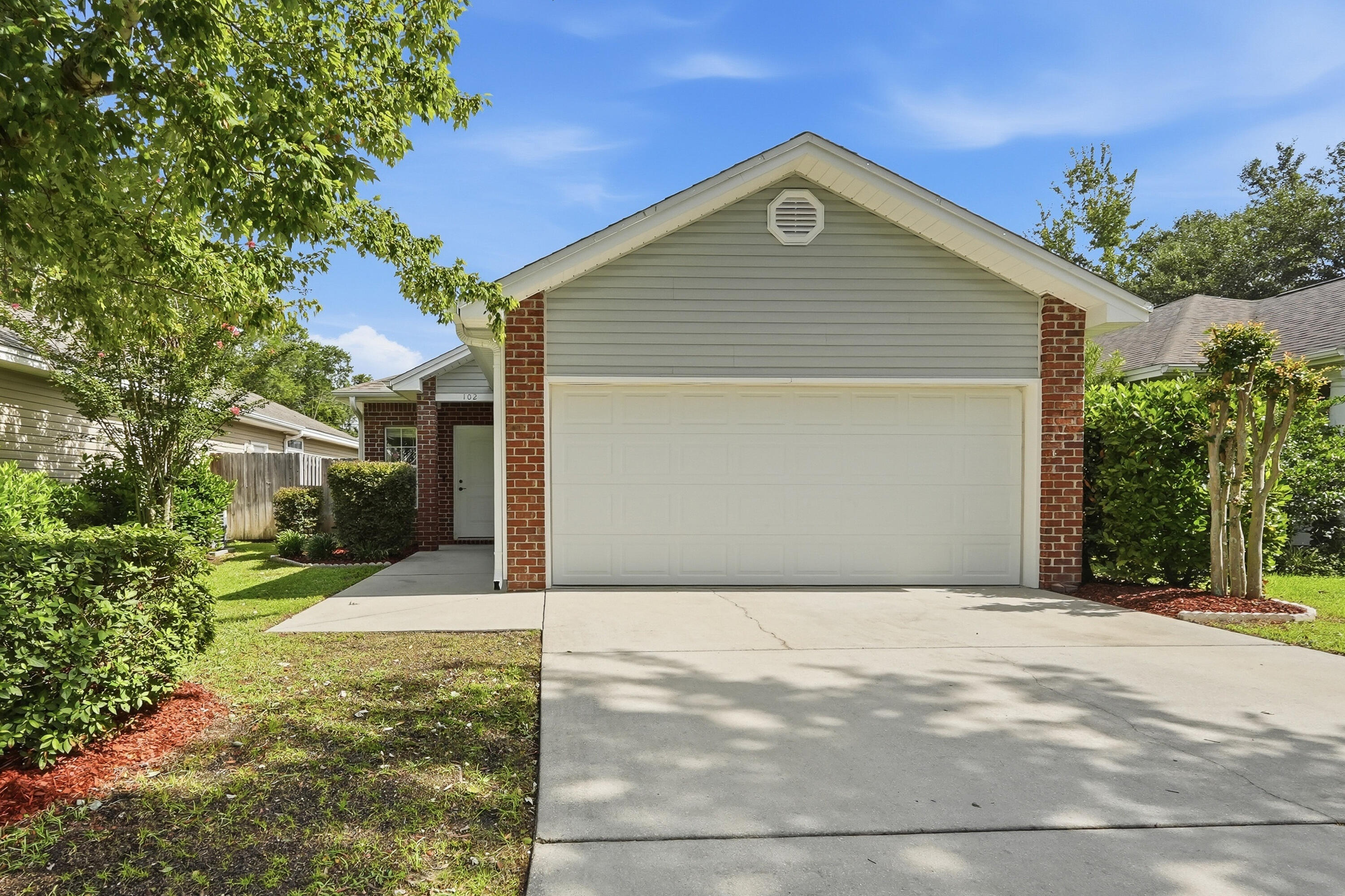 REDWOOD VILLAGE - Residential