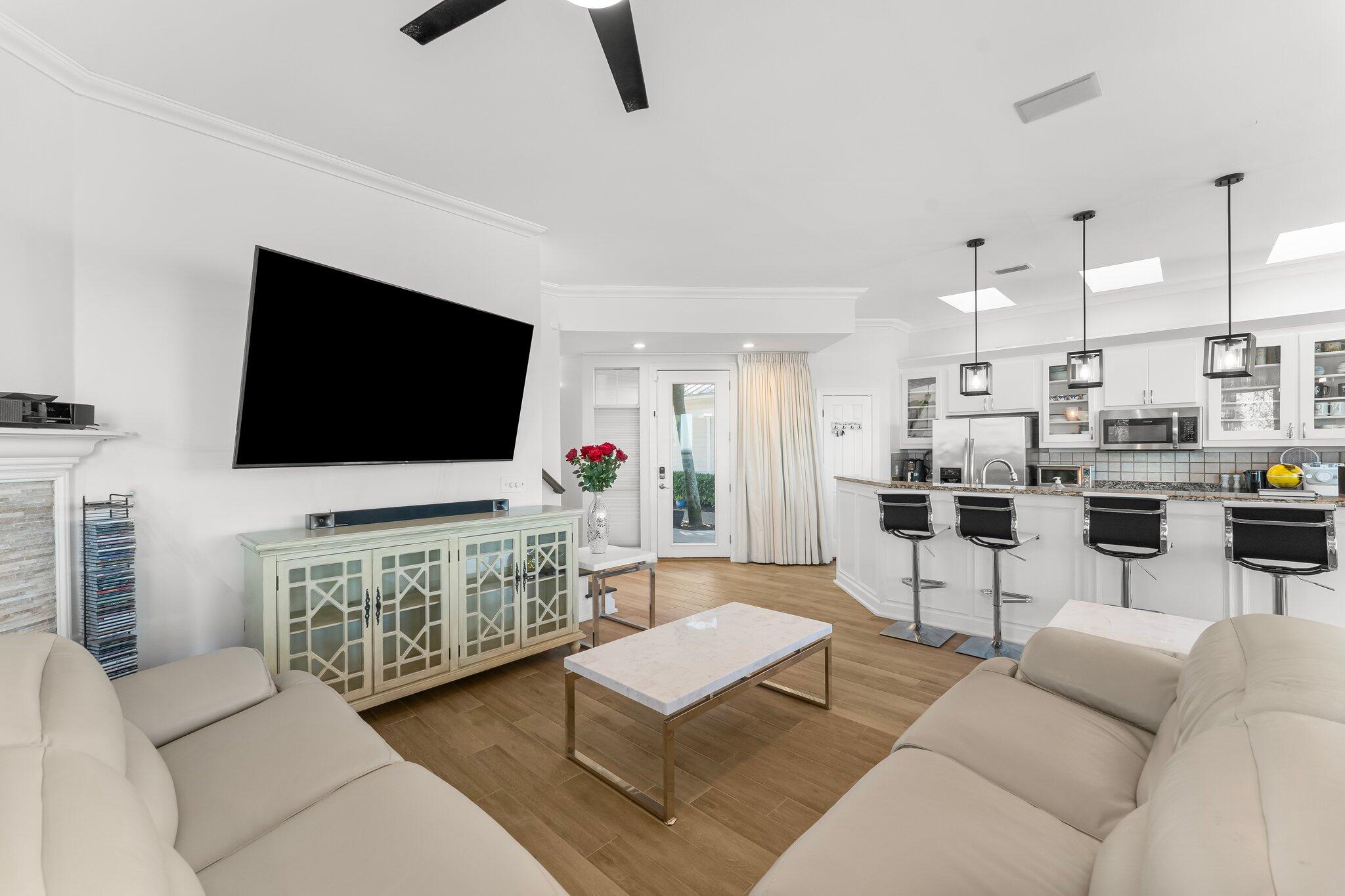 BAYSHORE GARDENS - Residential Lease