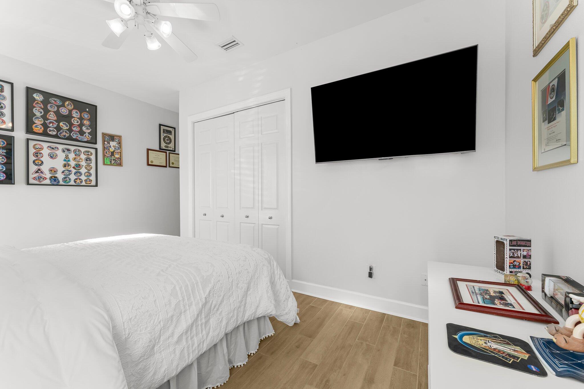 BAYSHORE GARDENS - Residential Lease