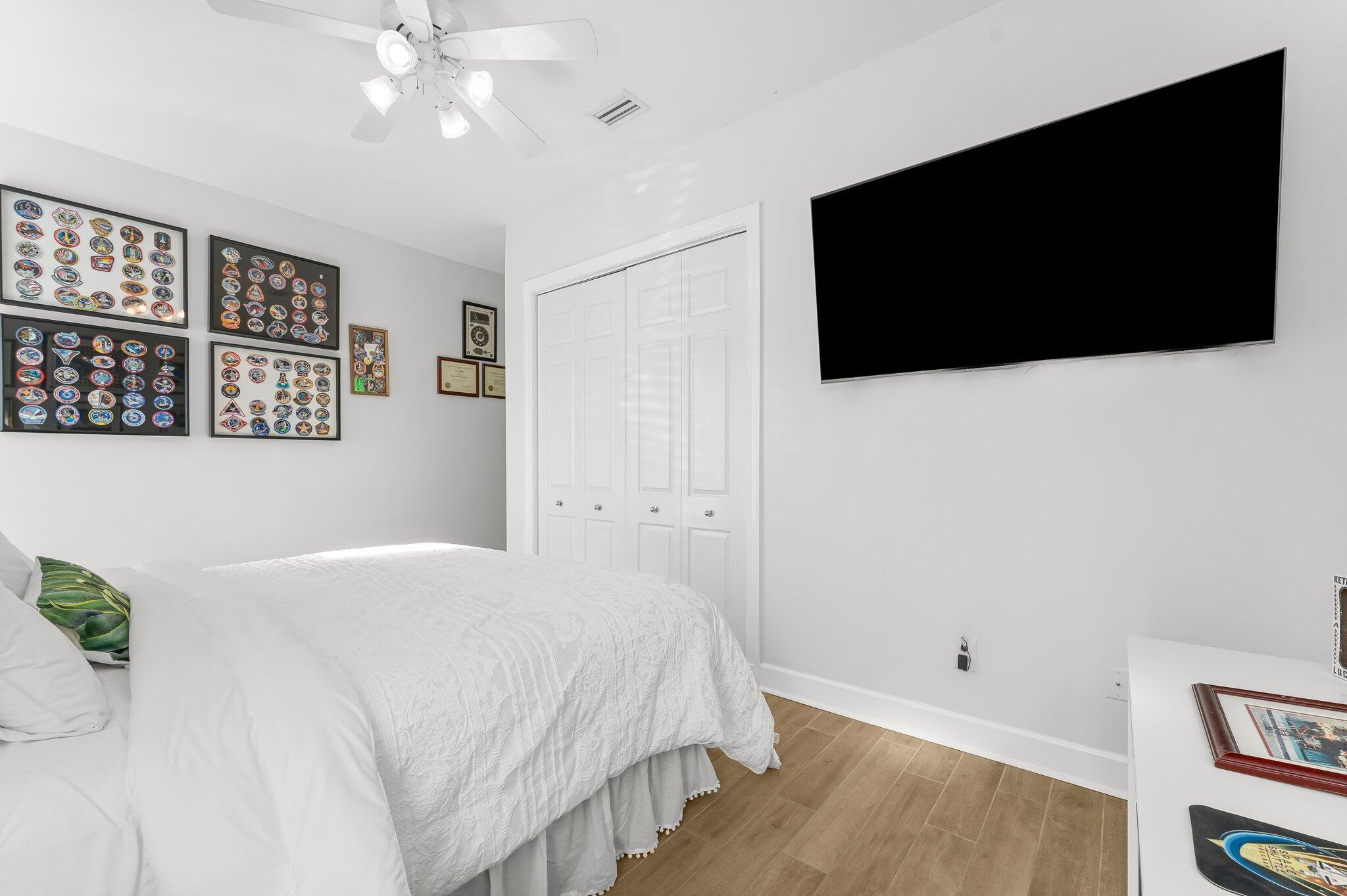 BAYSHORE GARDENS - Residential Lease
