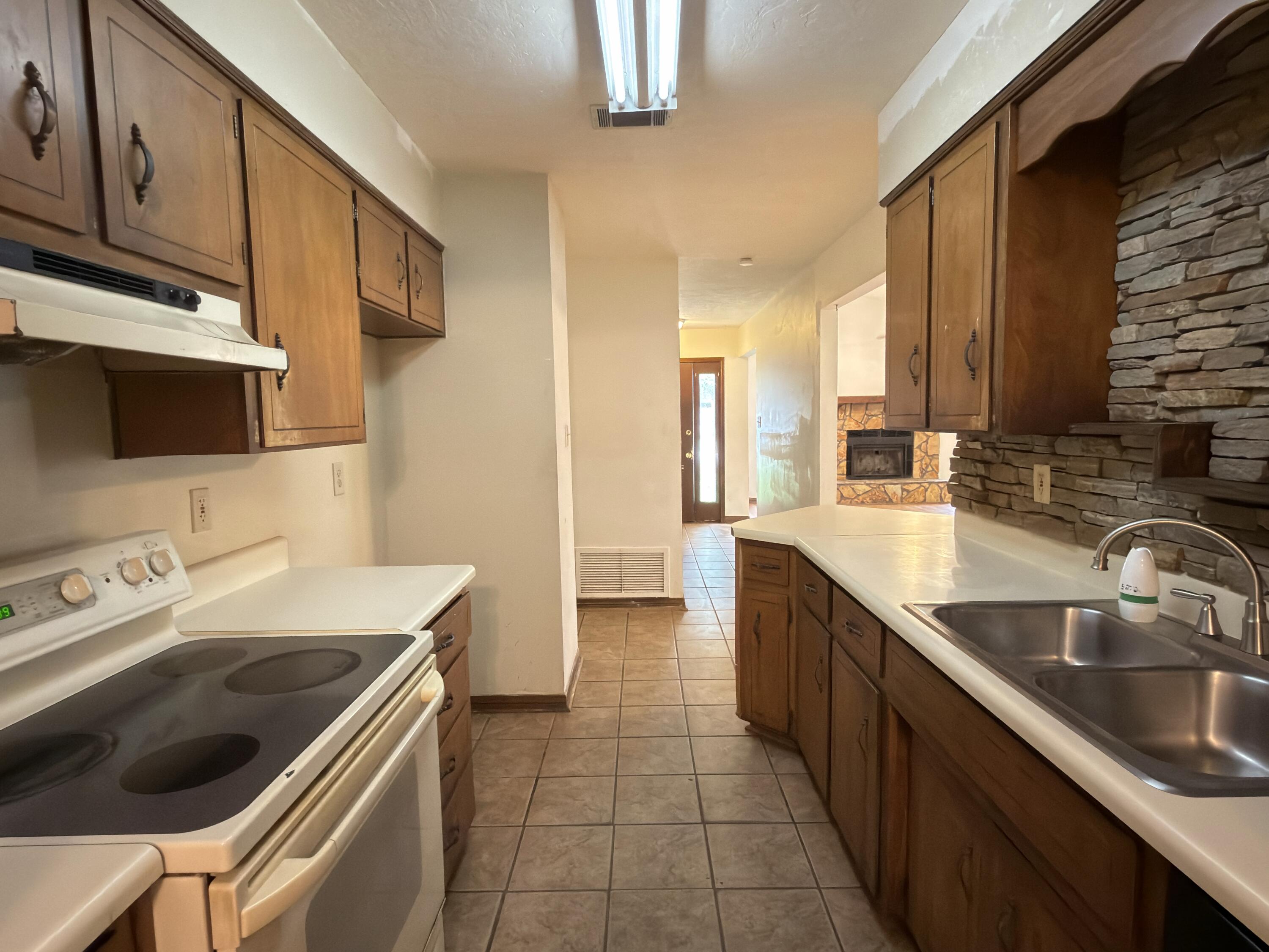 CHARTER OAKS - Residential