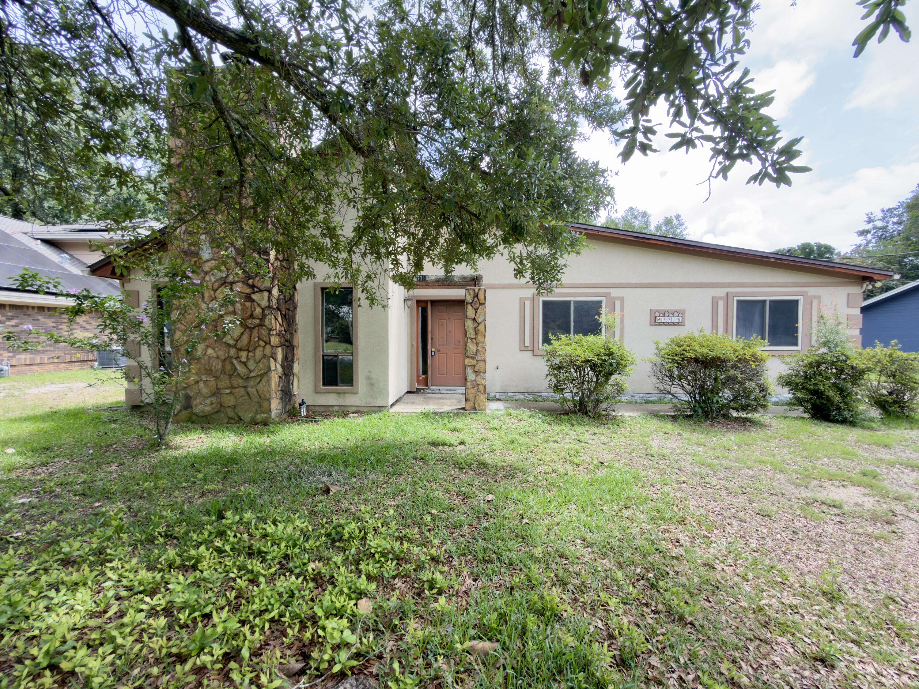 CHARTER OAKS - Residential