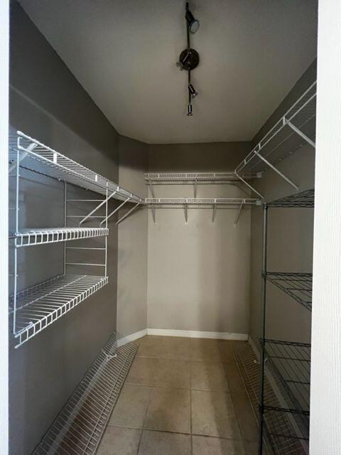 CANTERBURY WOODS 1ST ADDN - Residential Lease