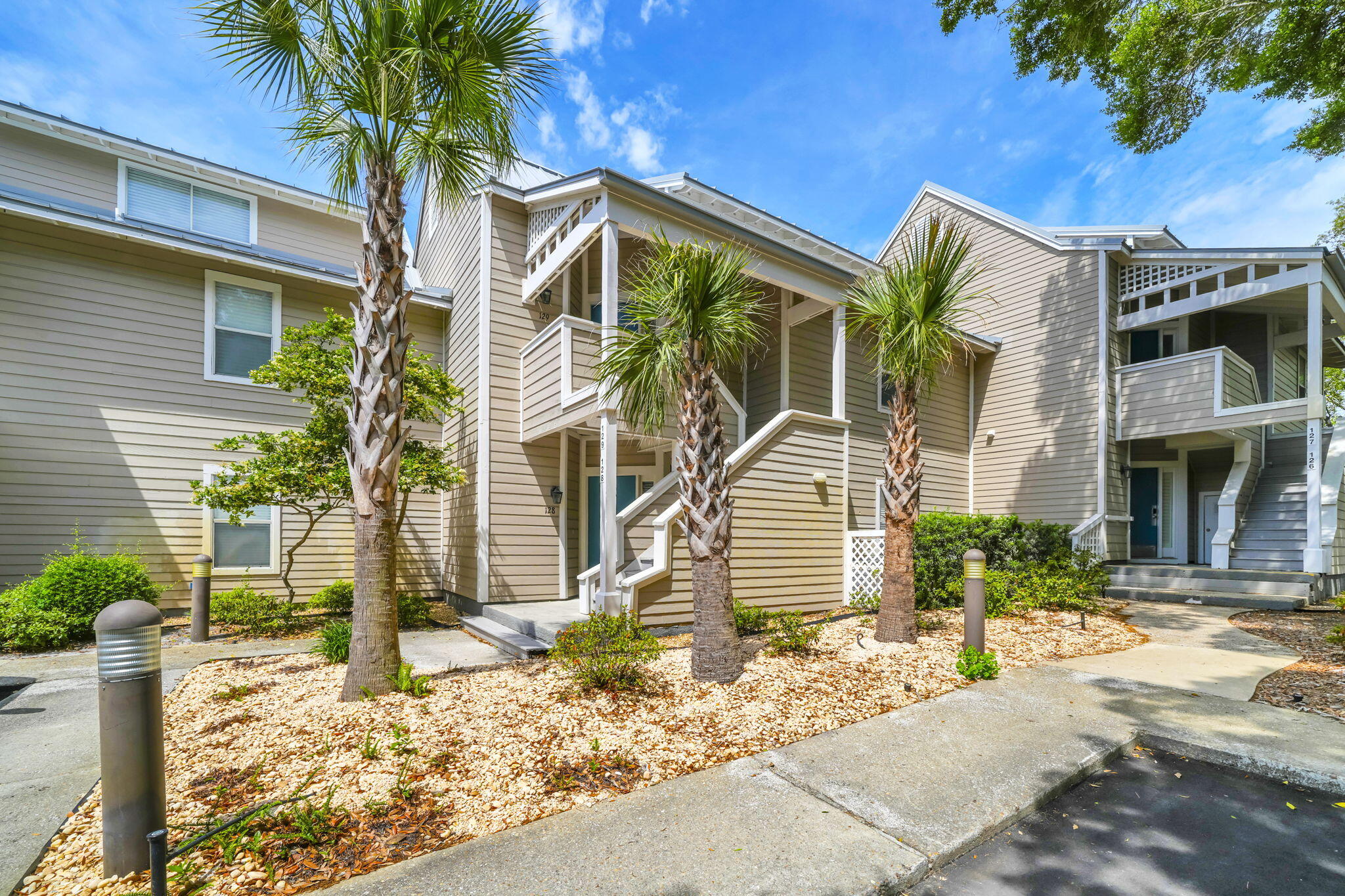 HIDDEN DUNES BEACH COTTAGES 2 - Residential