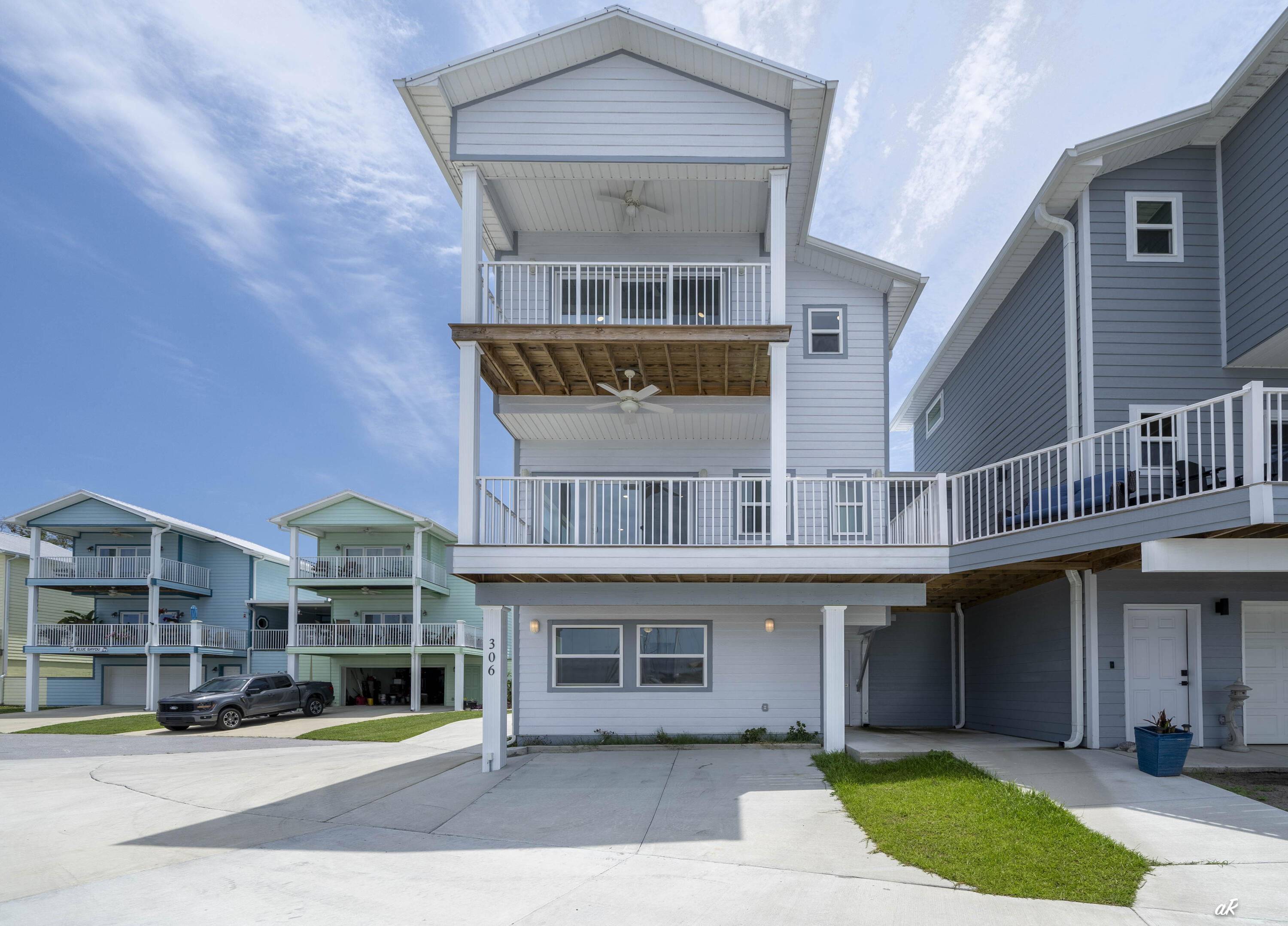 NO RECORDED SUBDIVISION - Residential