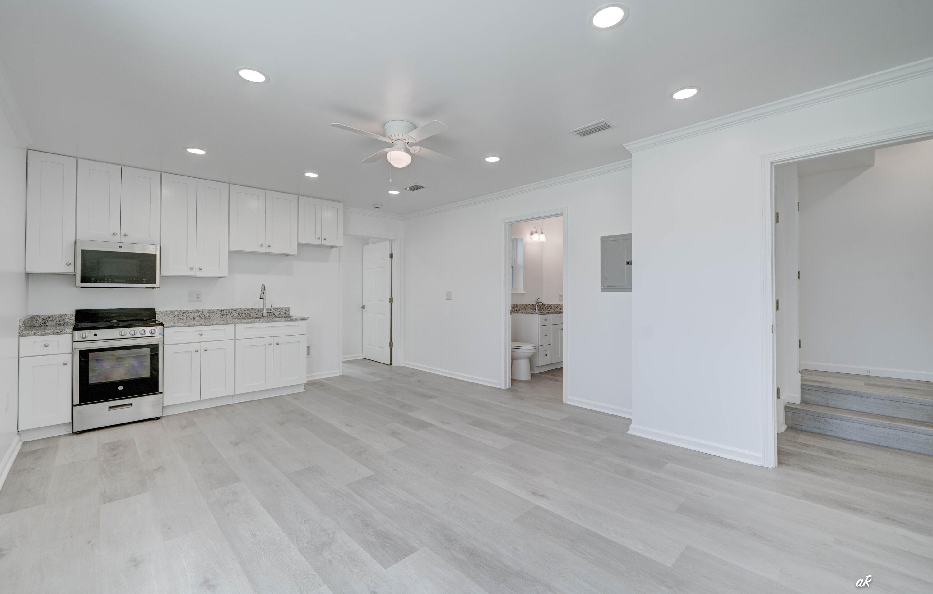 NO RECORDED SUBDIVISION - Residential