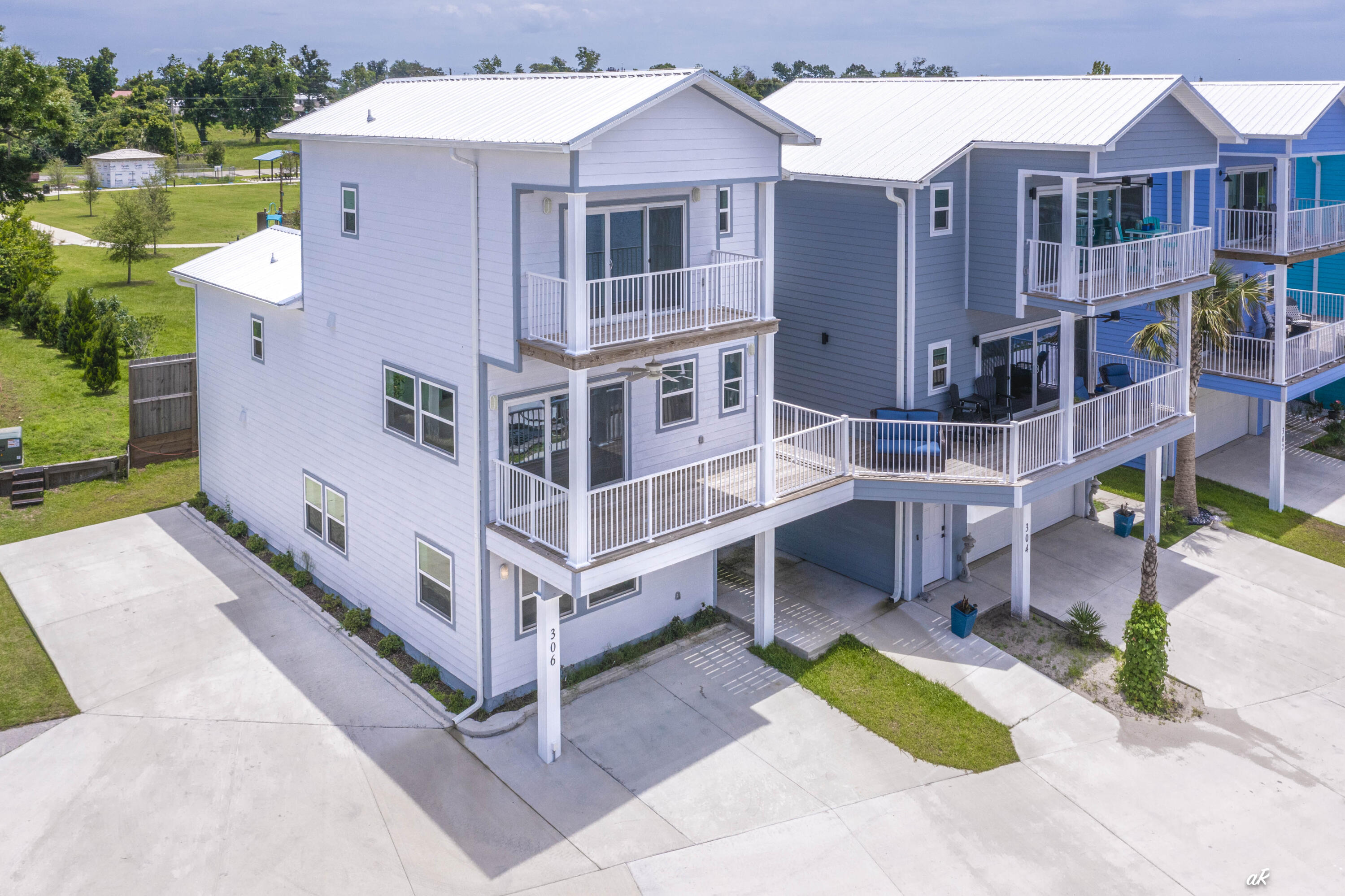 NO RECORDED SUBDIVISION - Residential