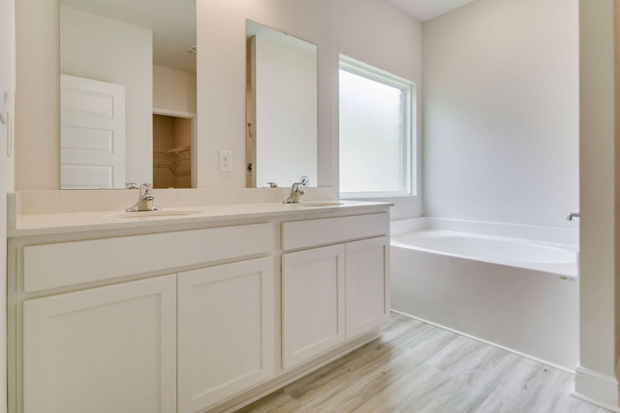 PLANTATION WOODS - Residential