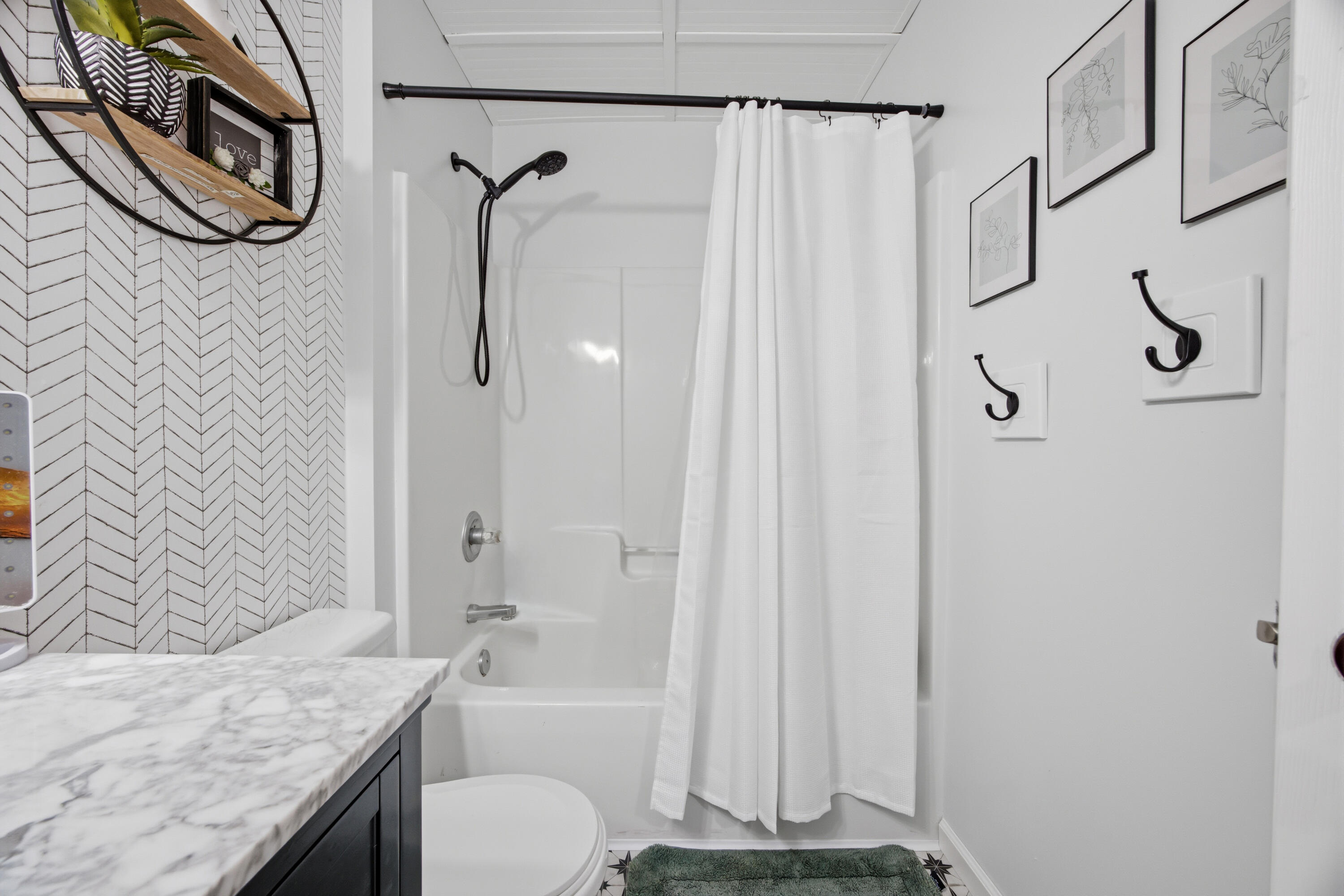 CAMBRIDGE VILLAGE T/H - Residential