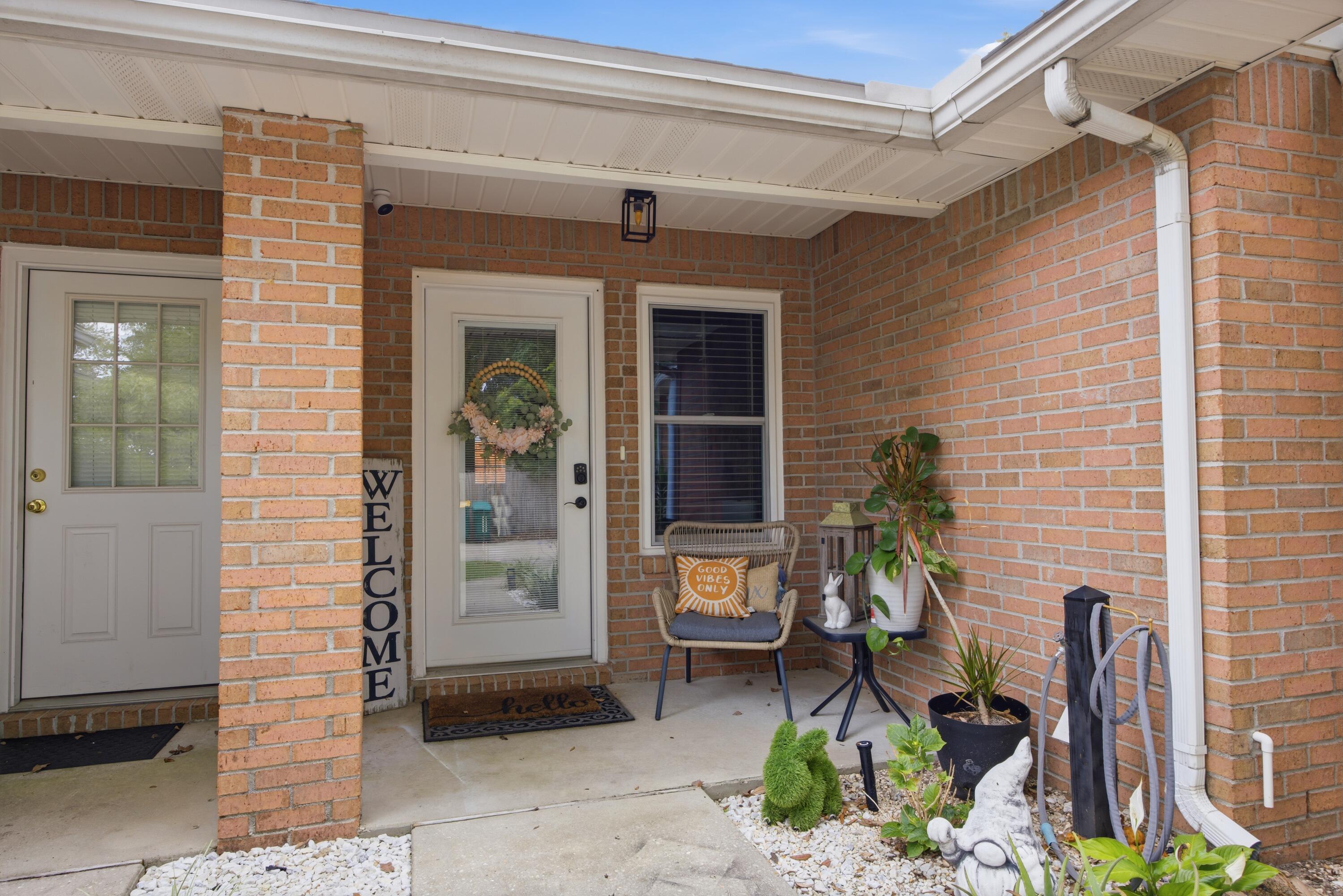 CAMBRIDGE VILLAGE T/H - Residential