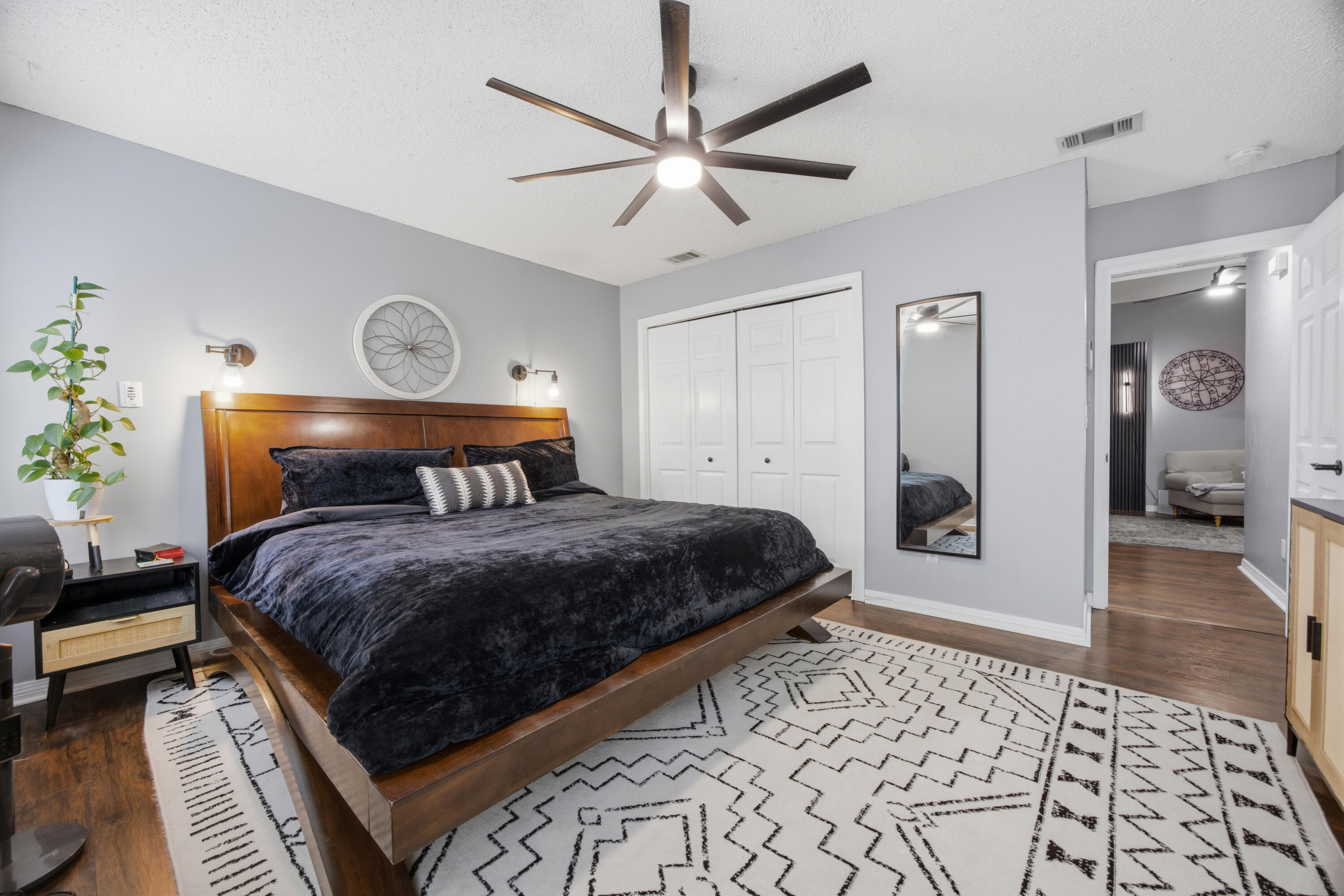 CAMBRIDGE VILLAGE T/H - Residential