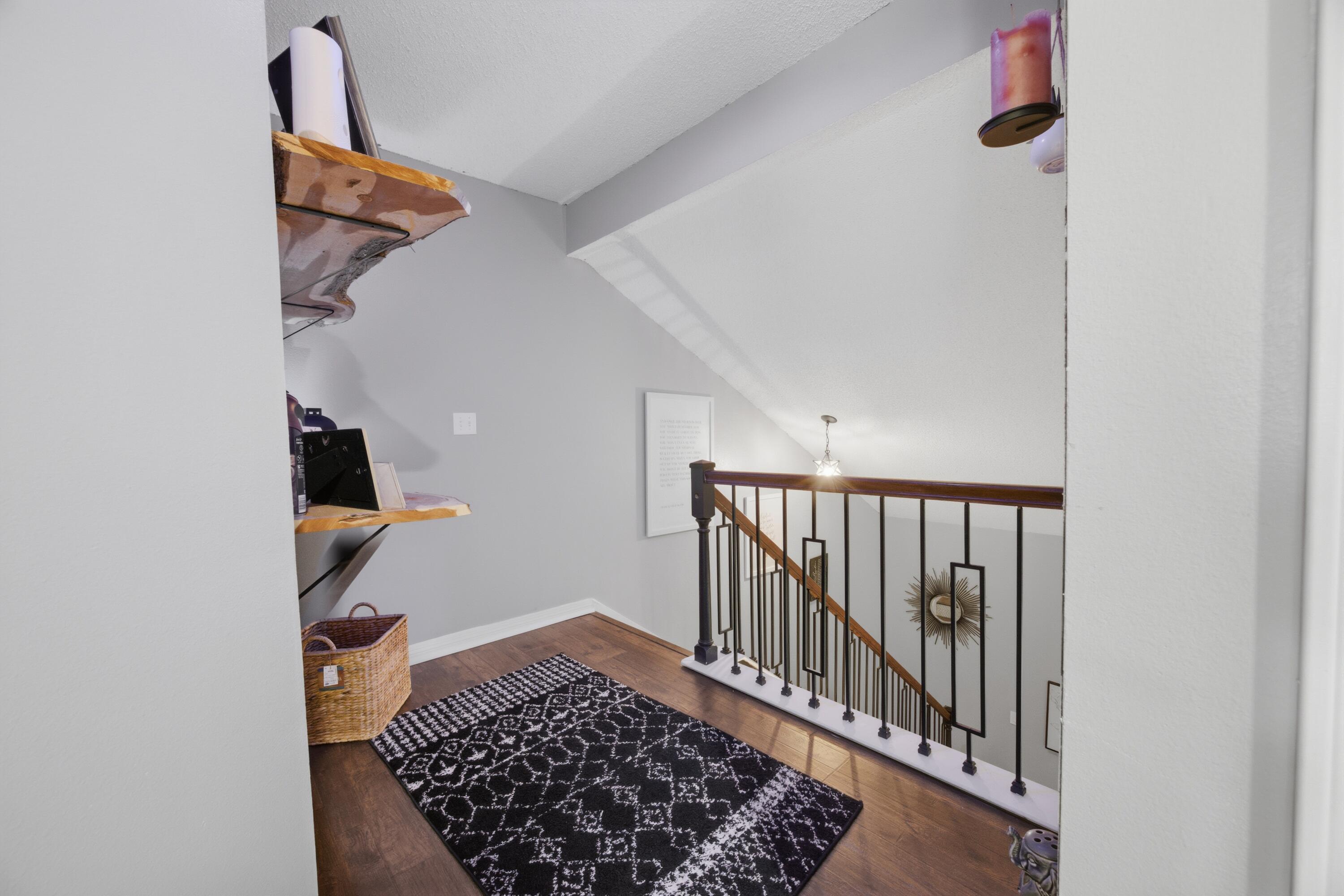 CAMBRIDGE VILLAGE T/H - Residential