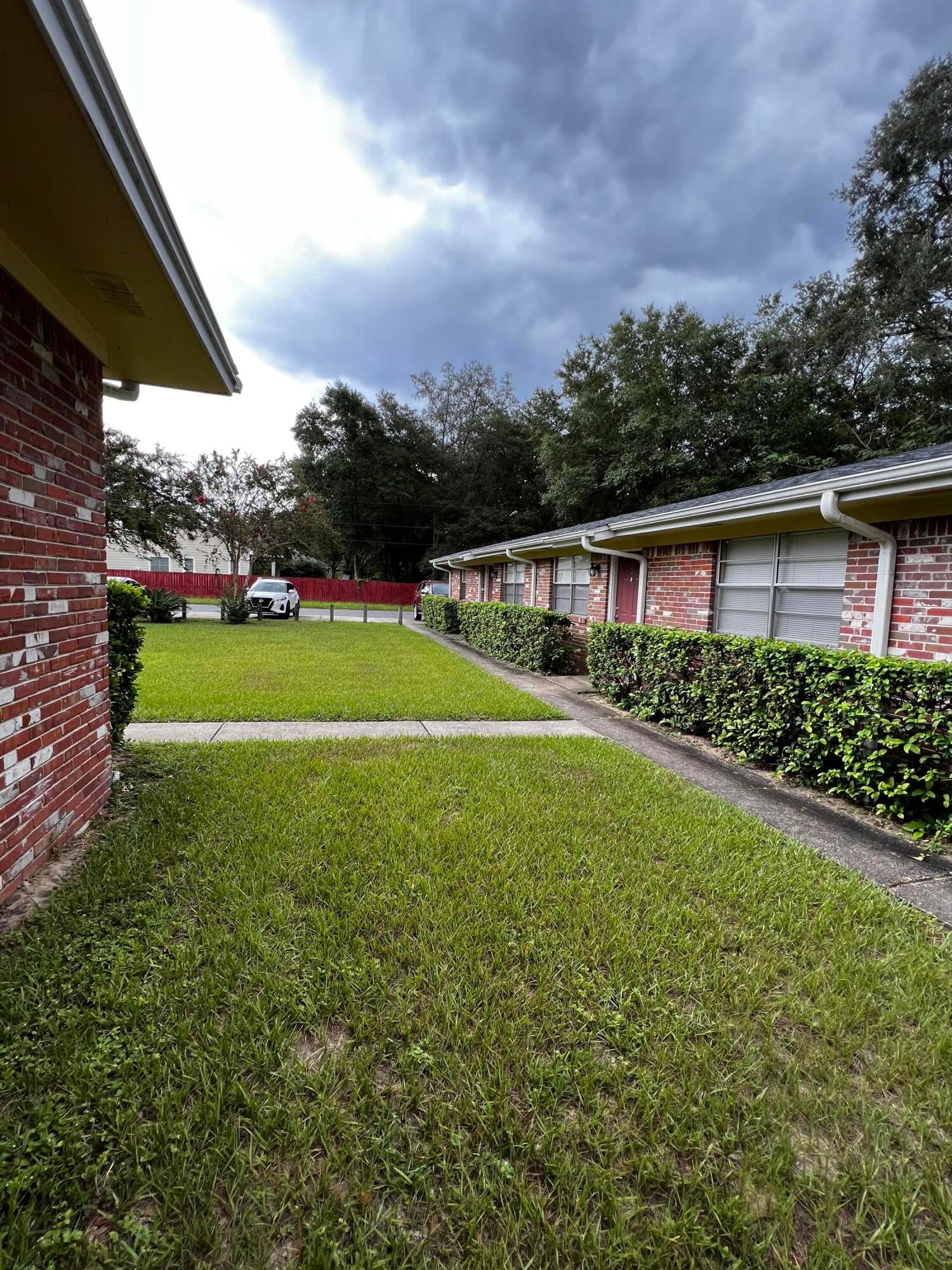 HICKORY - Residential Lease