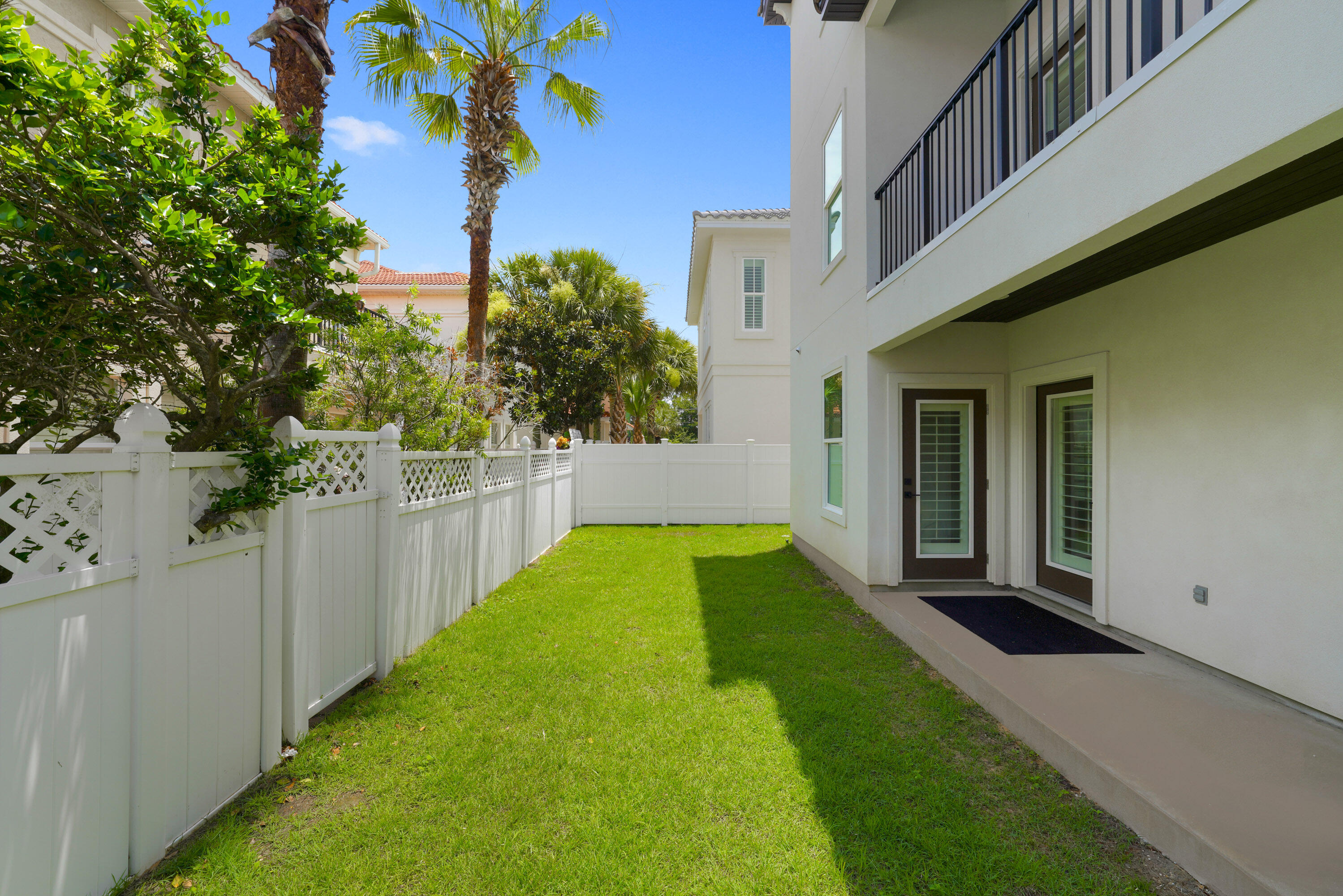 CALUSA BAY S/D - Residential