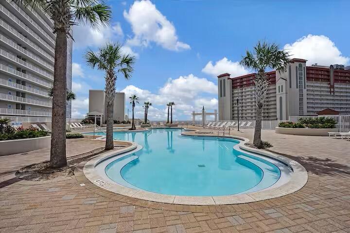 Laketown Wharf Phase II - Residential