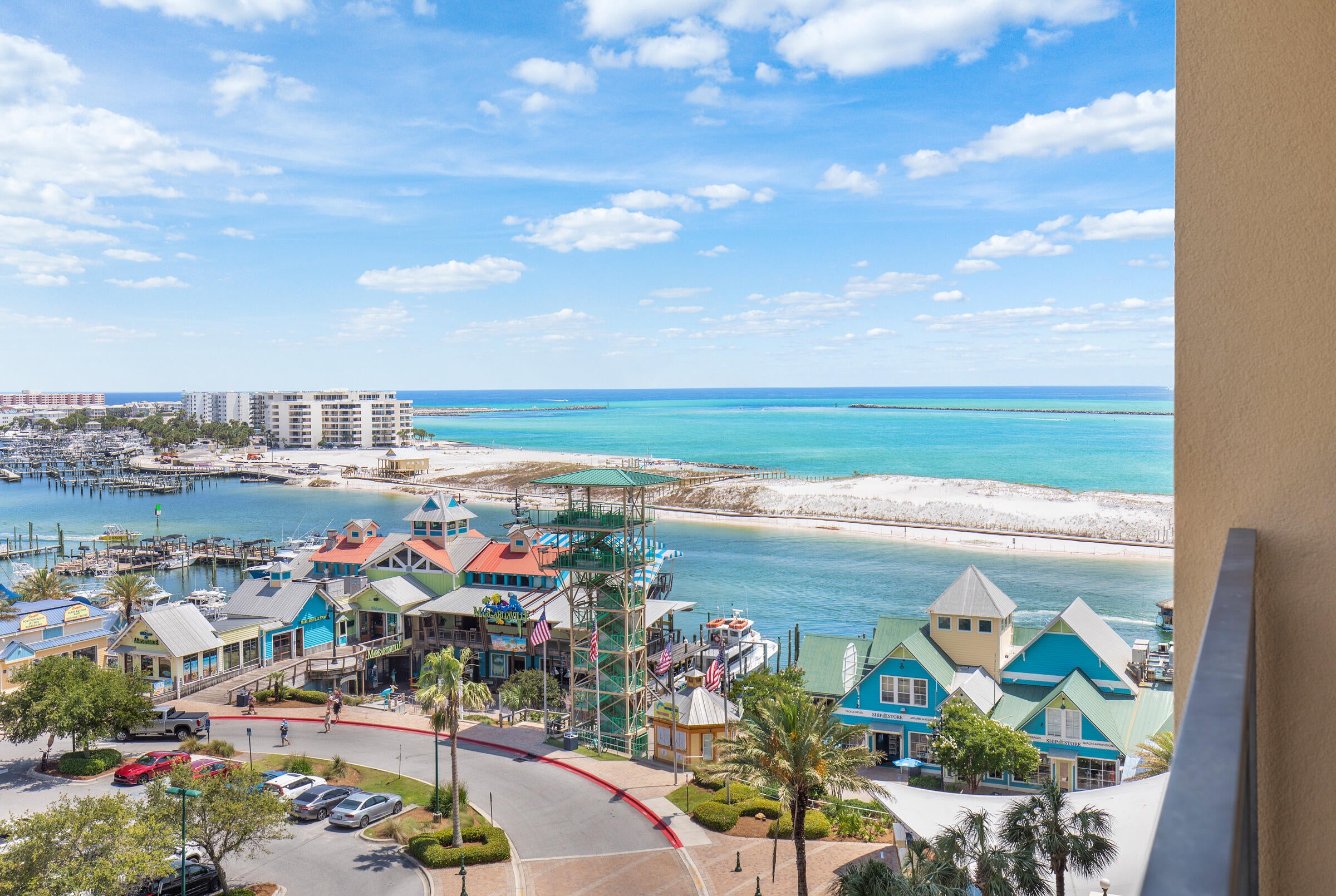 EMERALD GRANDE - Residential