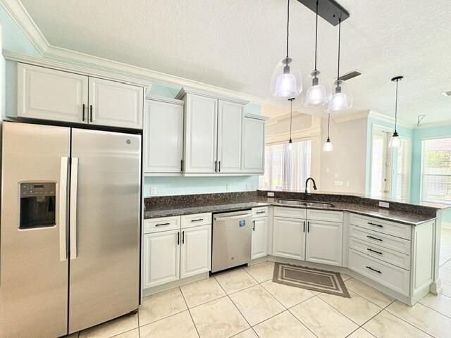 BAYSHORE PLACE PH 7 - Residential Lease