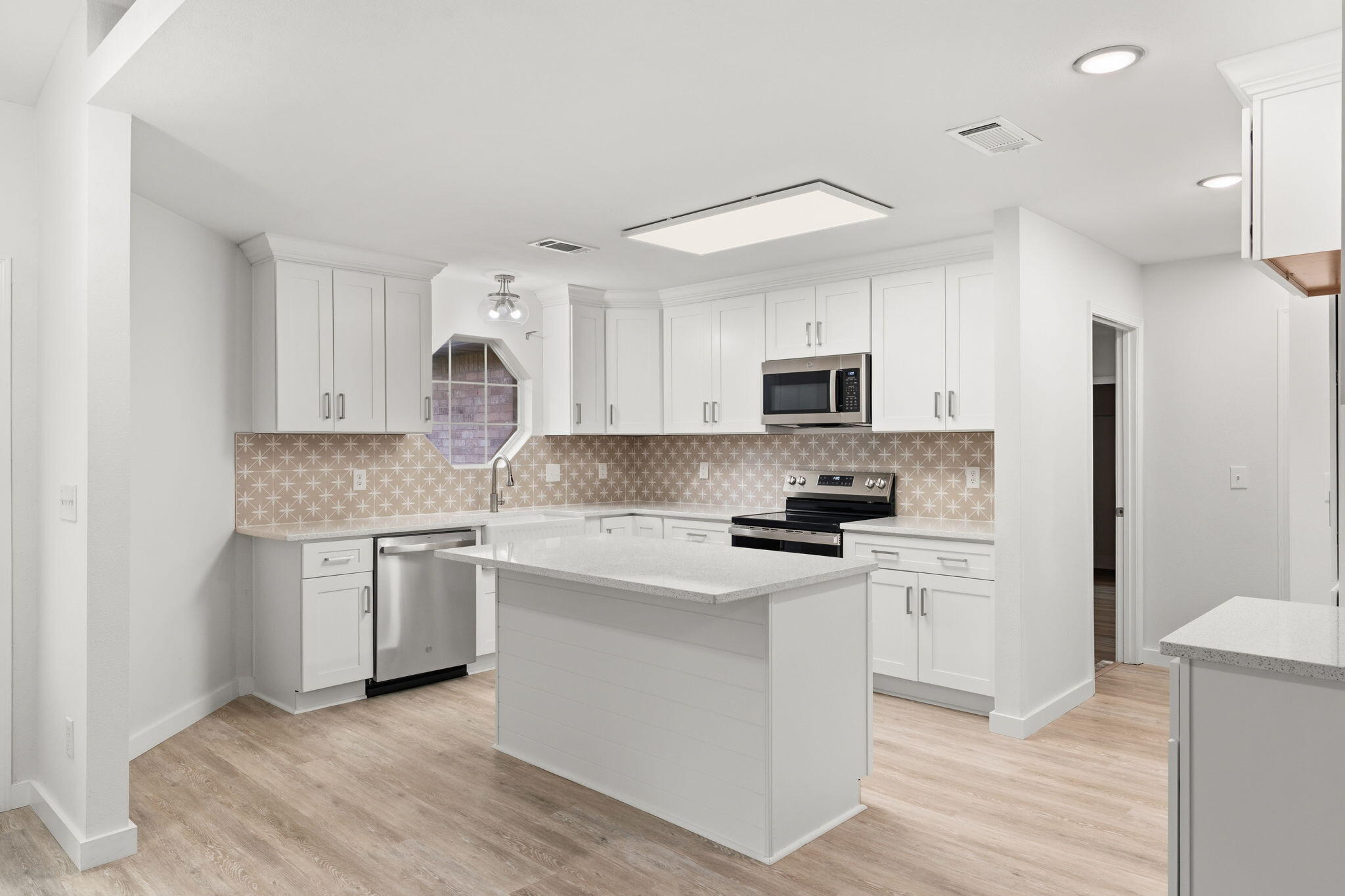HIDDEN PINES ESTATES - Residential