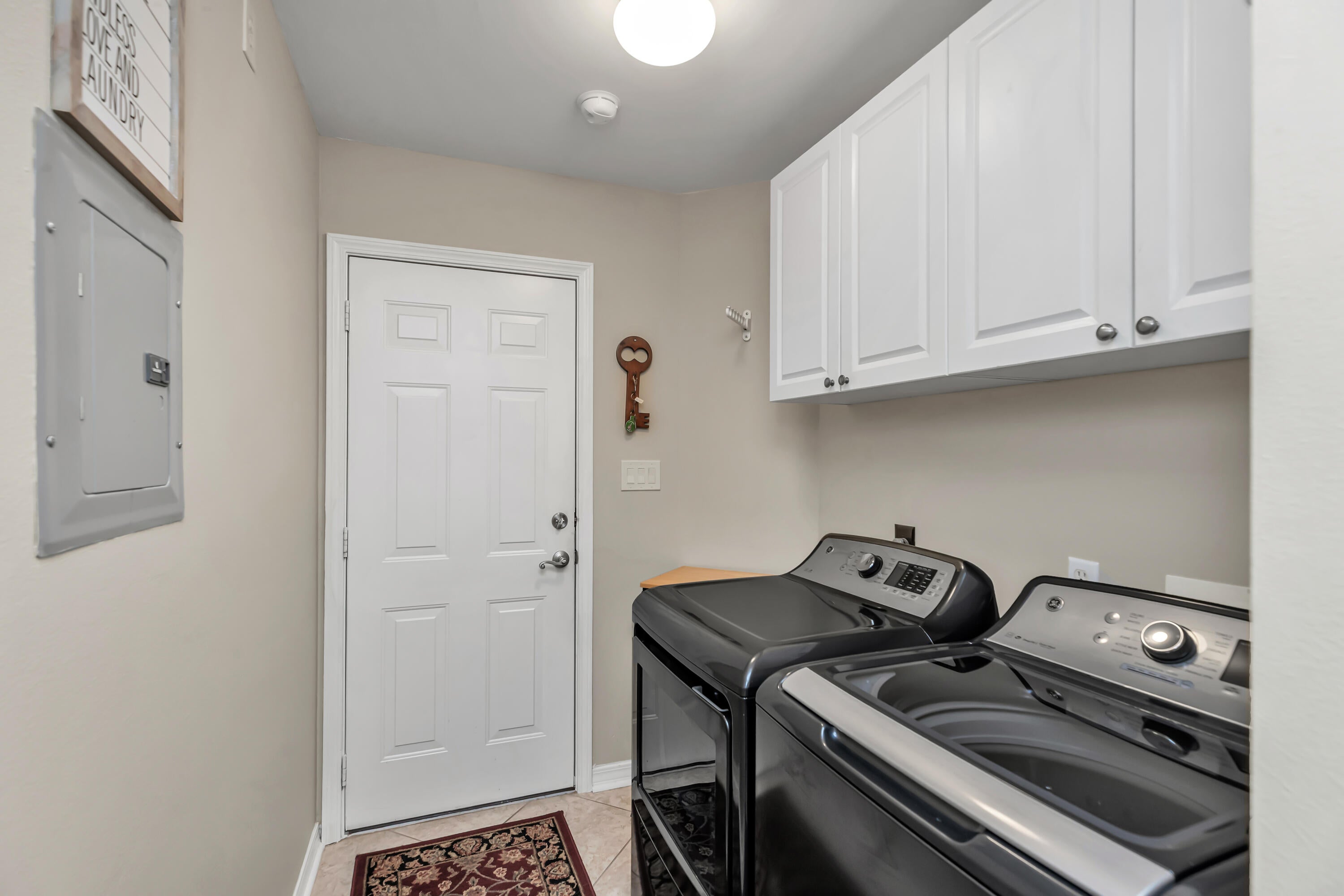 MAGNOLIA BAY CLUB T/H PH II - Residential