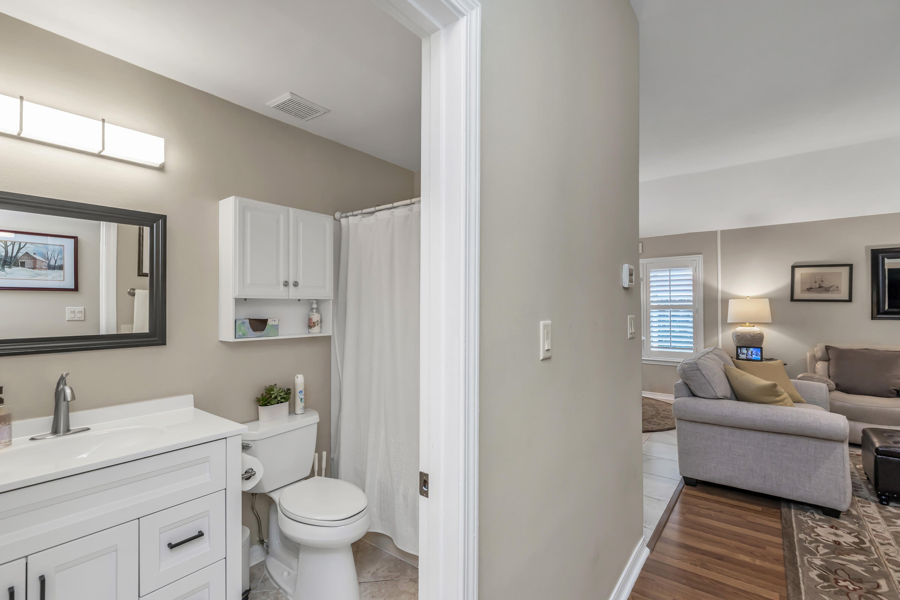 MAGNOLIA BAY CLUB T/H PH II - Residential