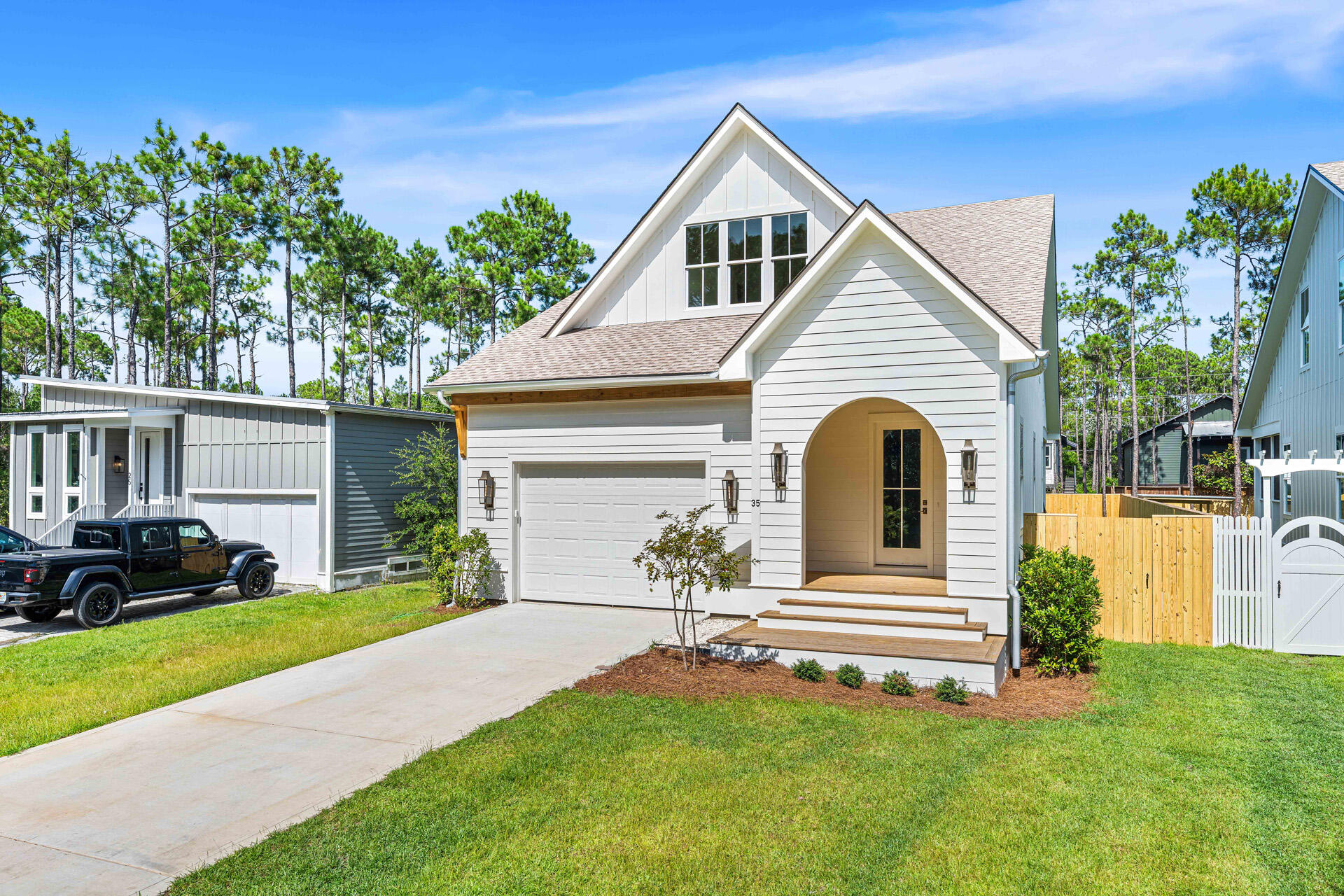 TOWN OF SANTA ROSA - Residential