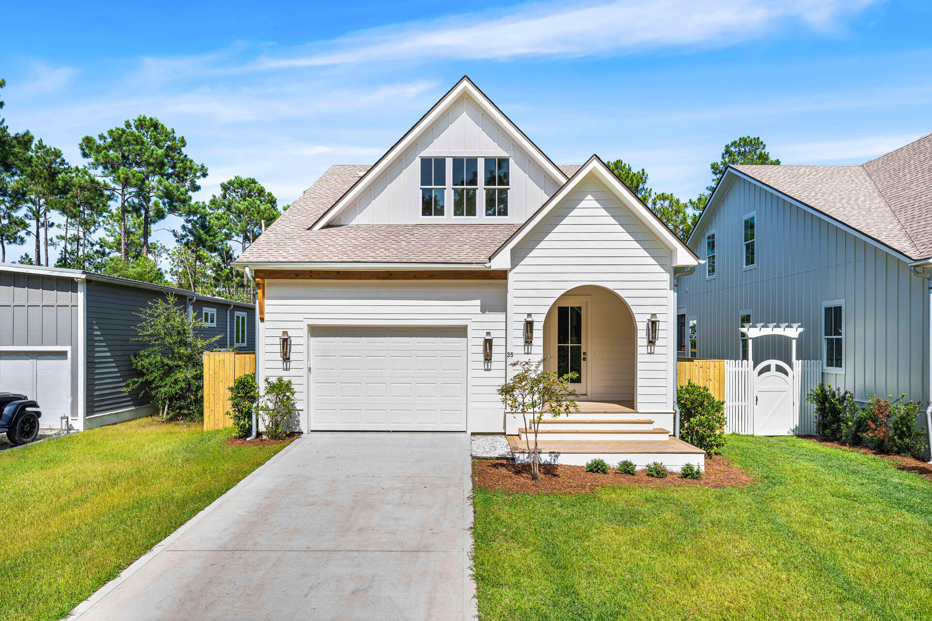 TOWN OF SANTA ROSA - Residential