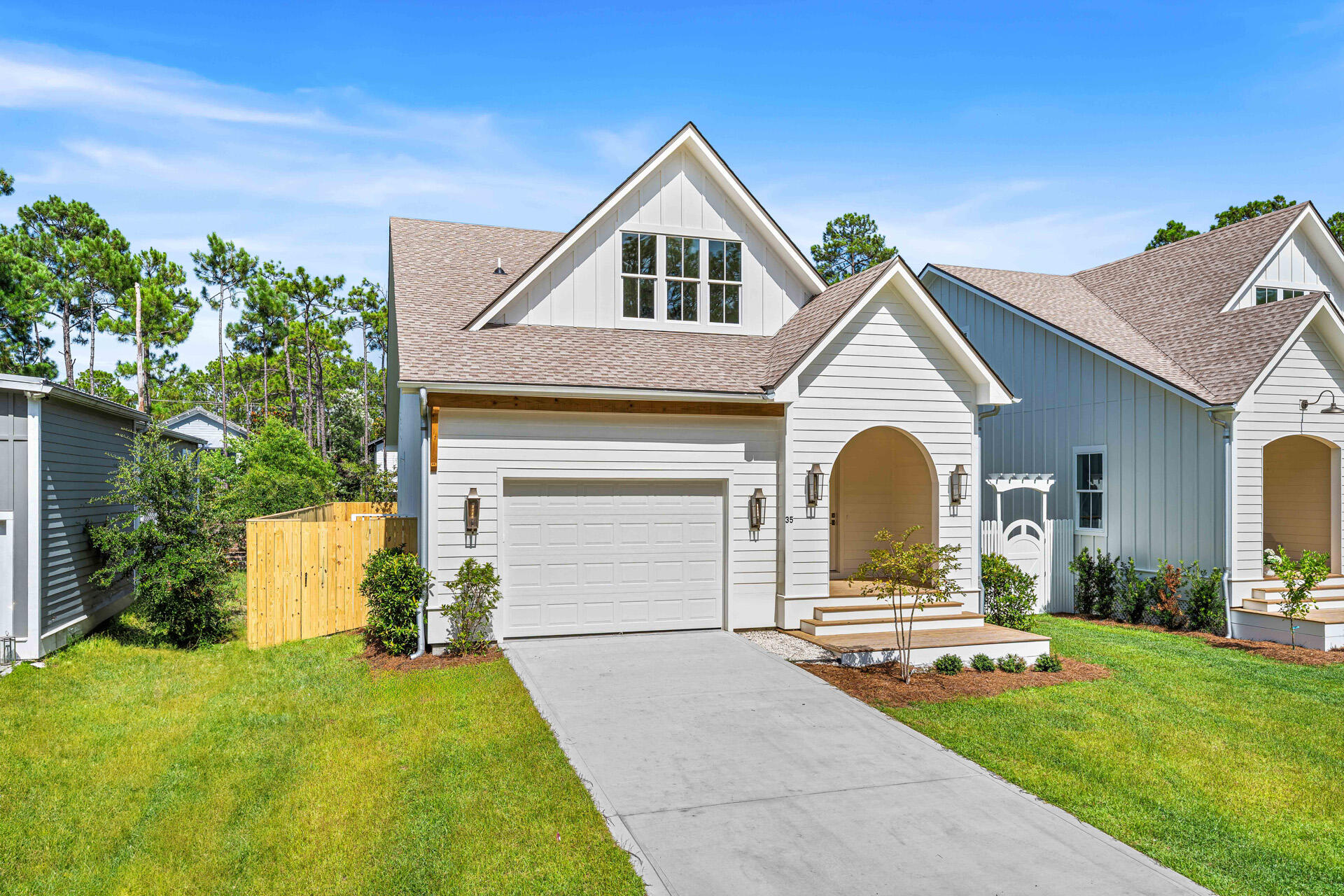 TOWN OF SANTA ROSA - Residential