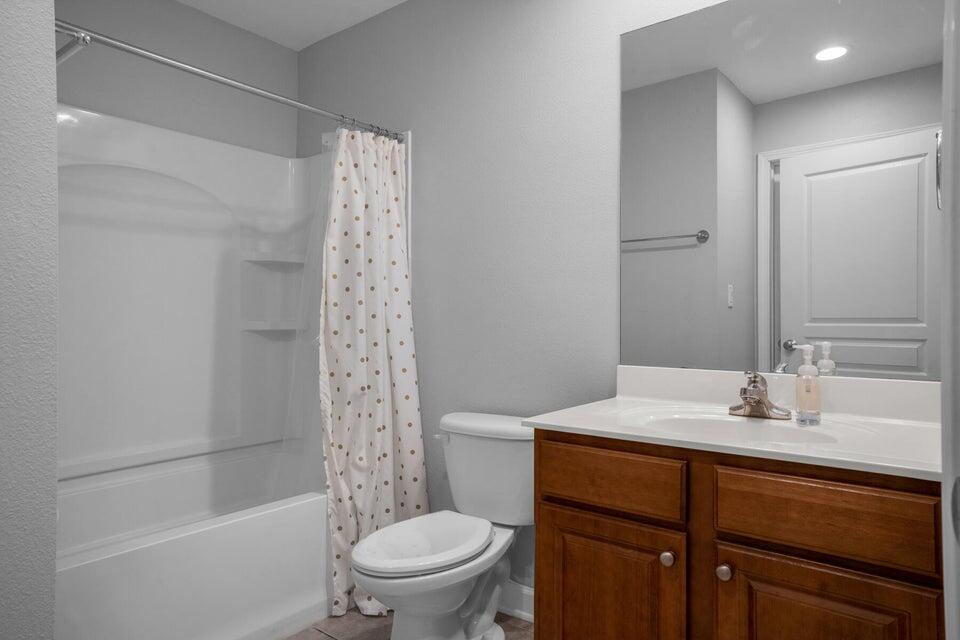 INDIANOLA ON THE WATER - Residential Lease