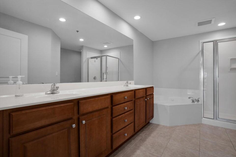 INDIANOLA ON THE WATER - Residential Lease