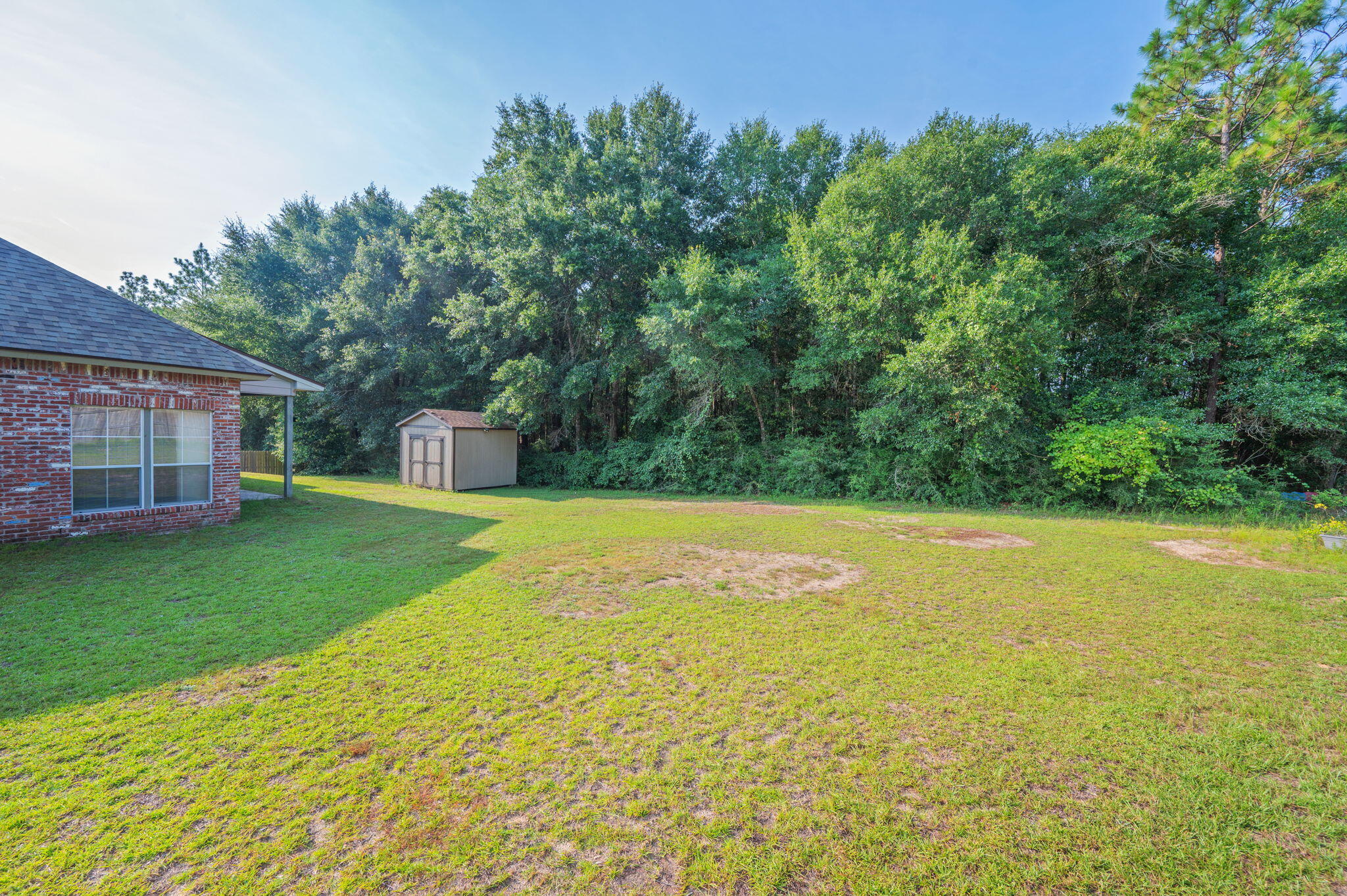 LAKERIDGE EST - Residential