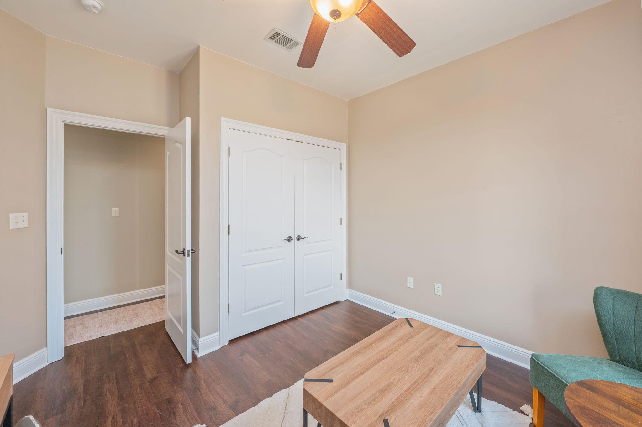 LAKERIDGE EST - Residential